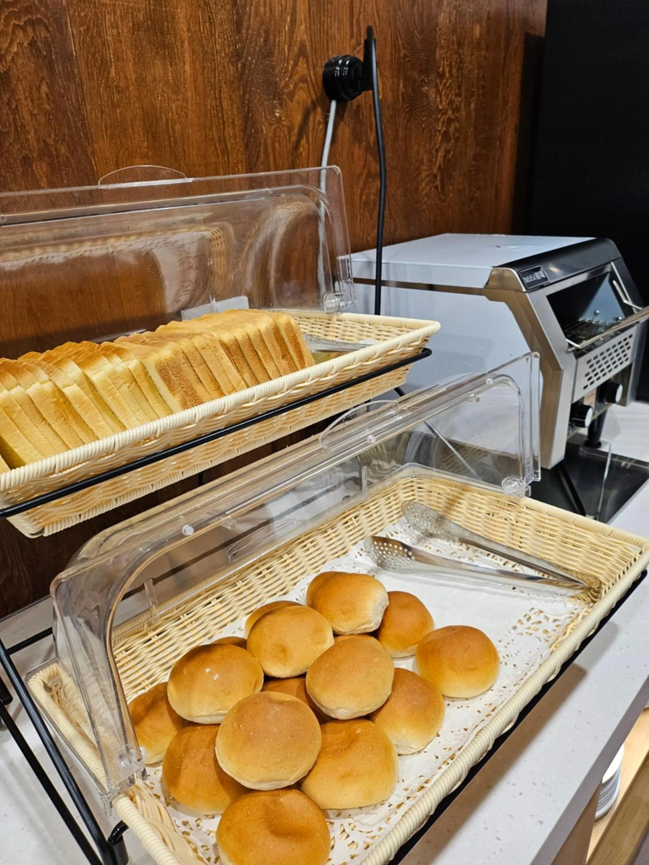 Restaurant/places to eat in SongJeong Olla Hotel