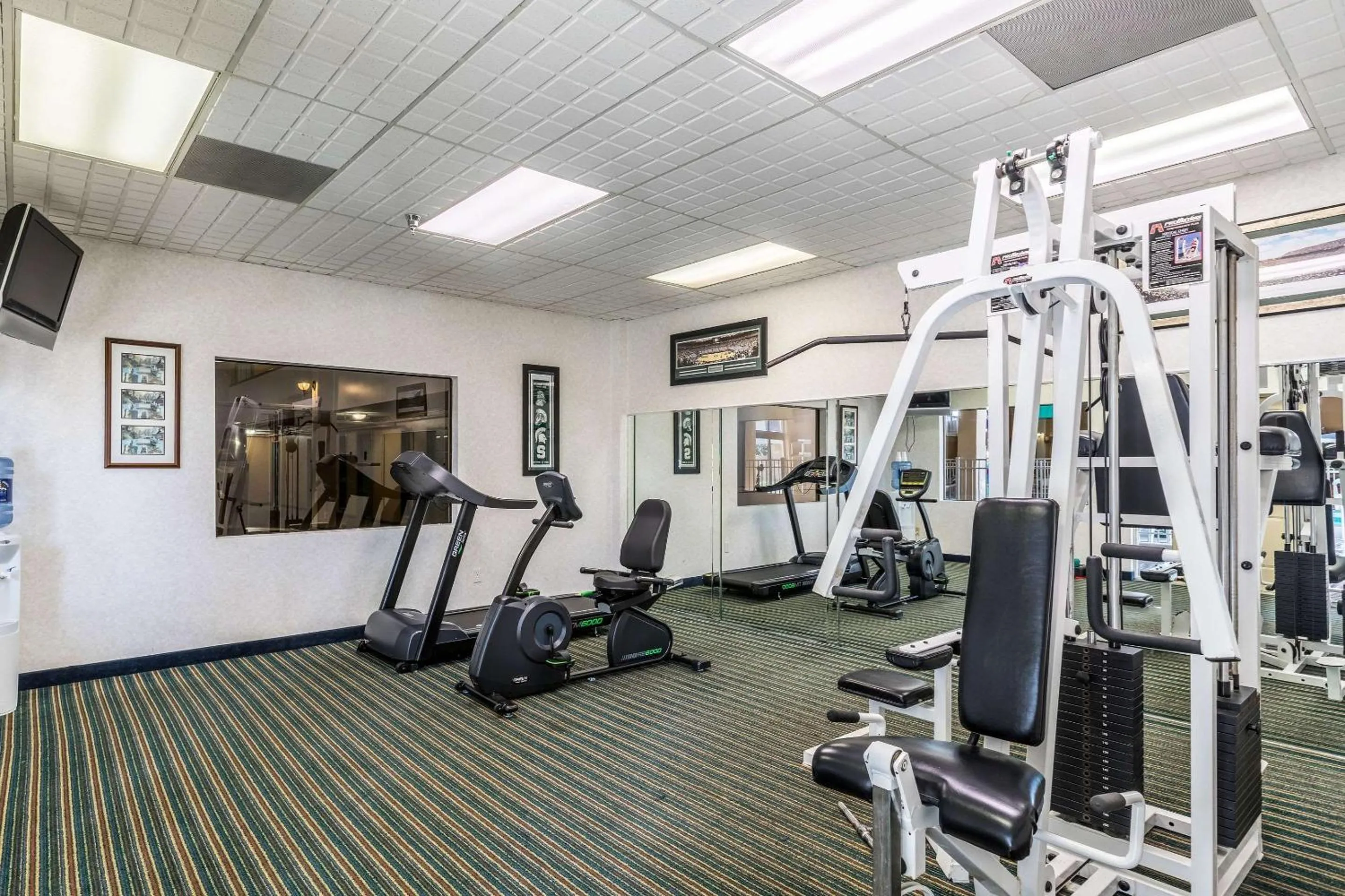 Fitness centre/facilities in Quality Inn University Lansing