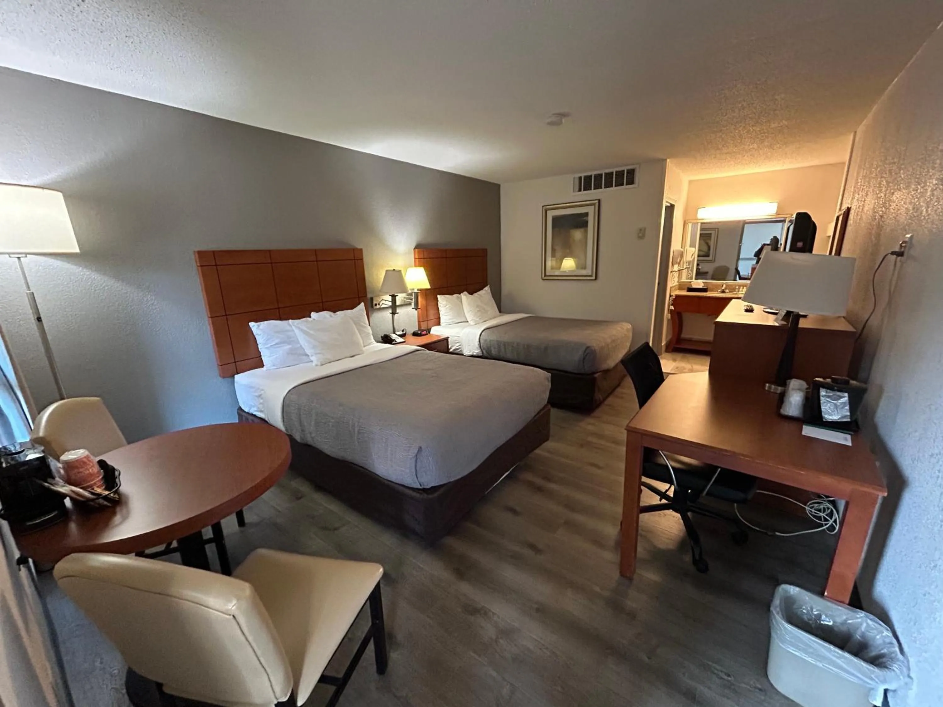 Photo of the whole room, Bed in Quality Inn University Lansing