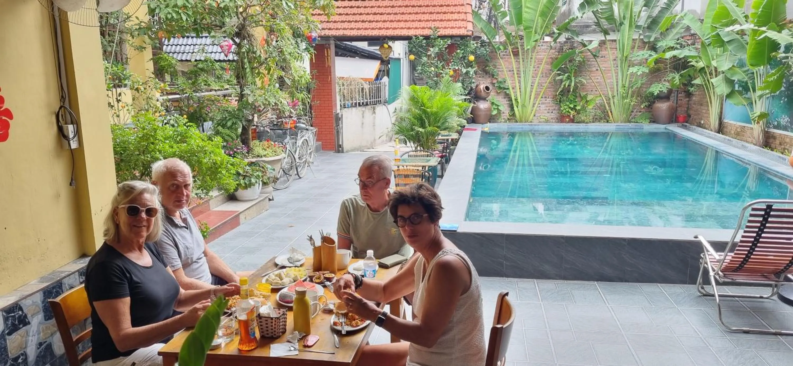 Tam Coc Family Hotel