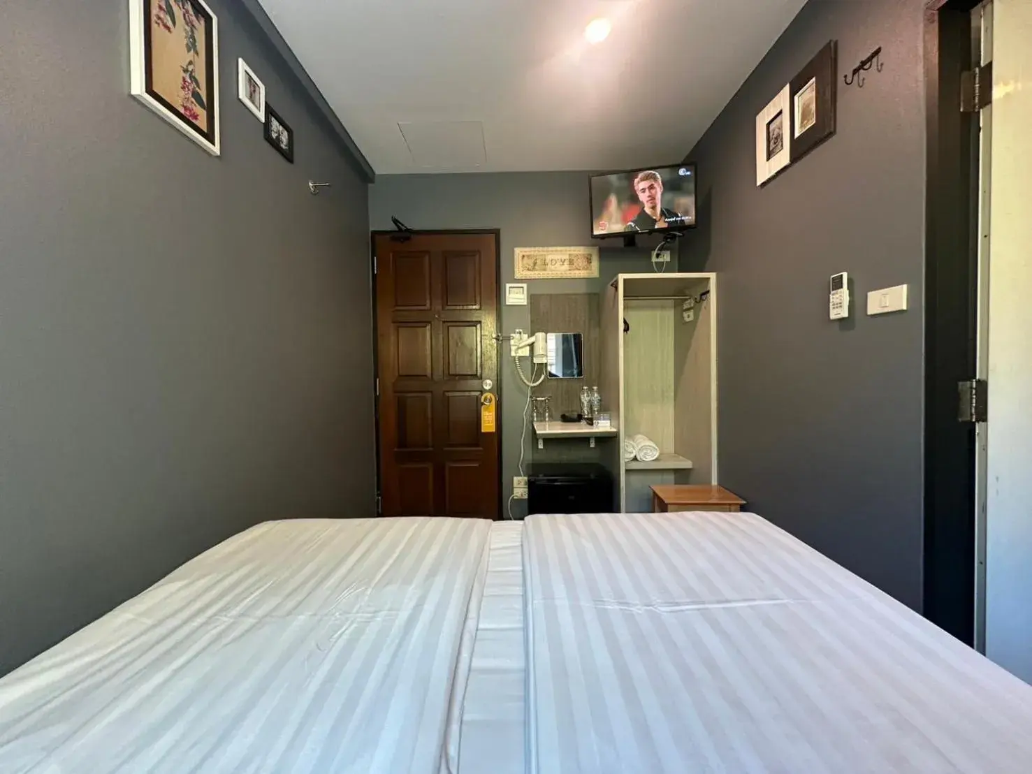 Double Room in BB House Phra Athit Double Room in BB House Phra Athit