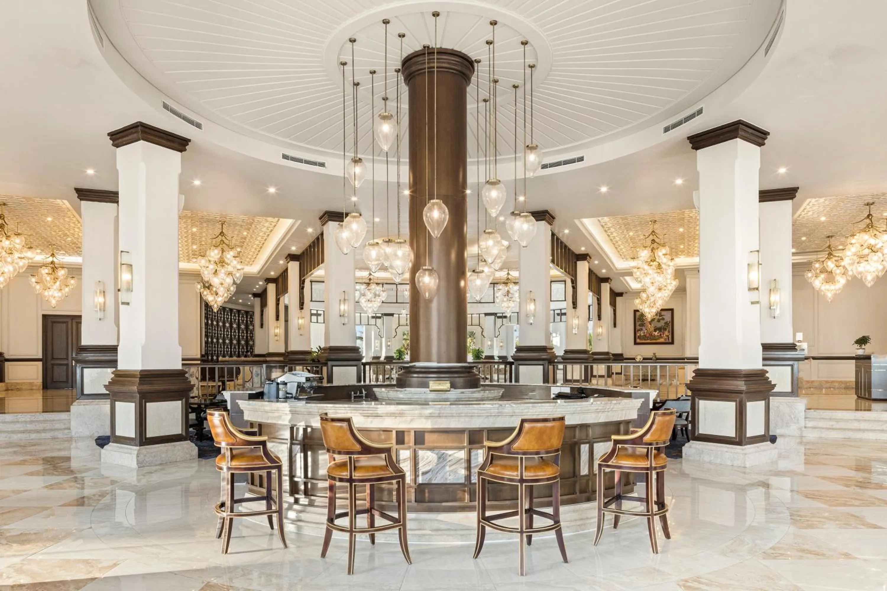 Restaurant/places to eat in Vinpearl Cua Hoi, Affiliated by Melia