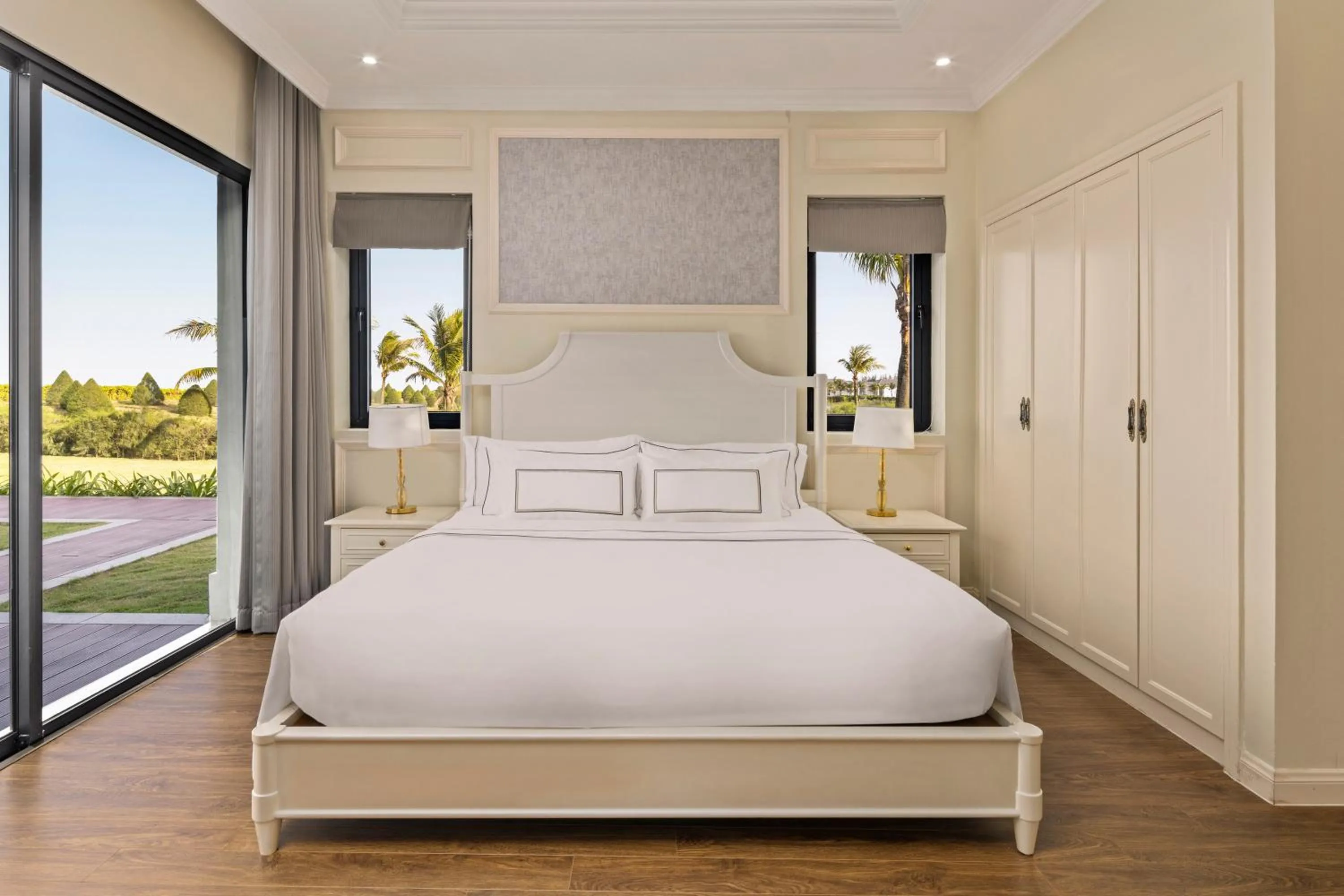 Bed in Vinpearl Cua Hoi, Affiliated by Melia