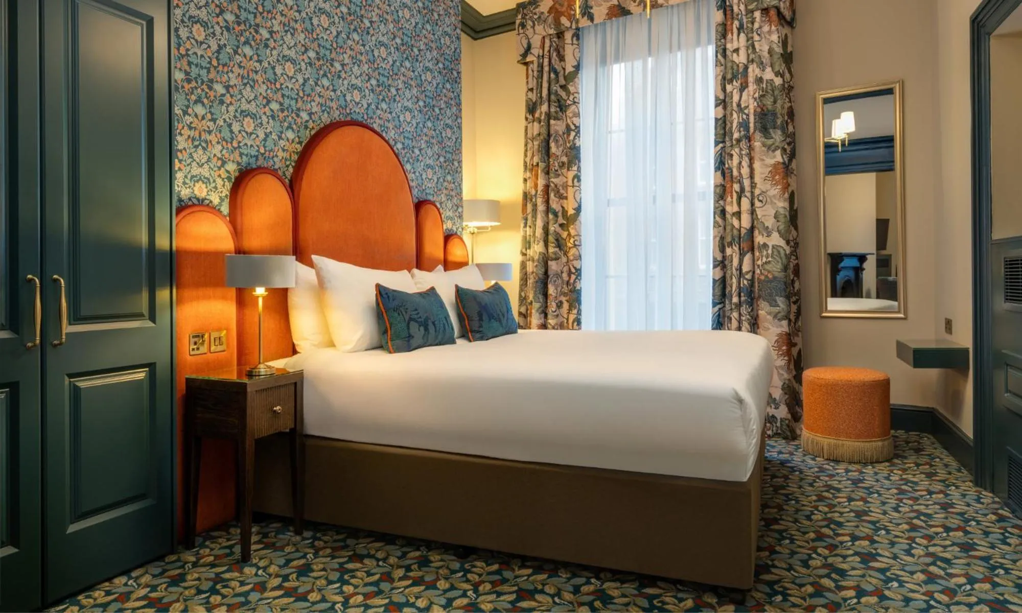 Bedroom, Bed in The Trinity City Hotel