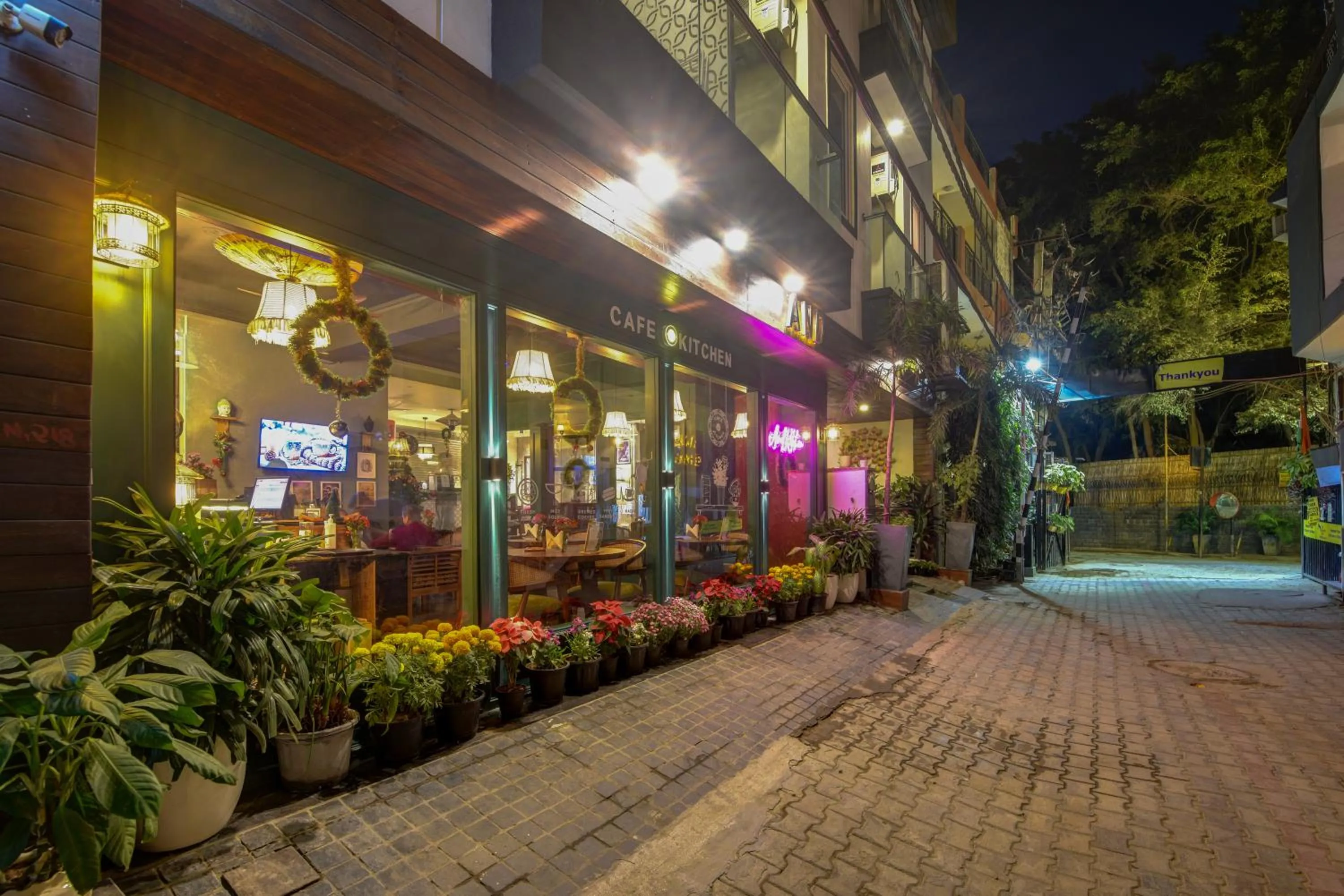 Property building in Anand Bhawan