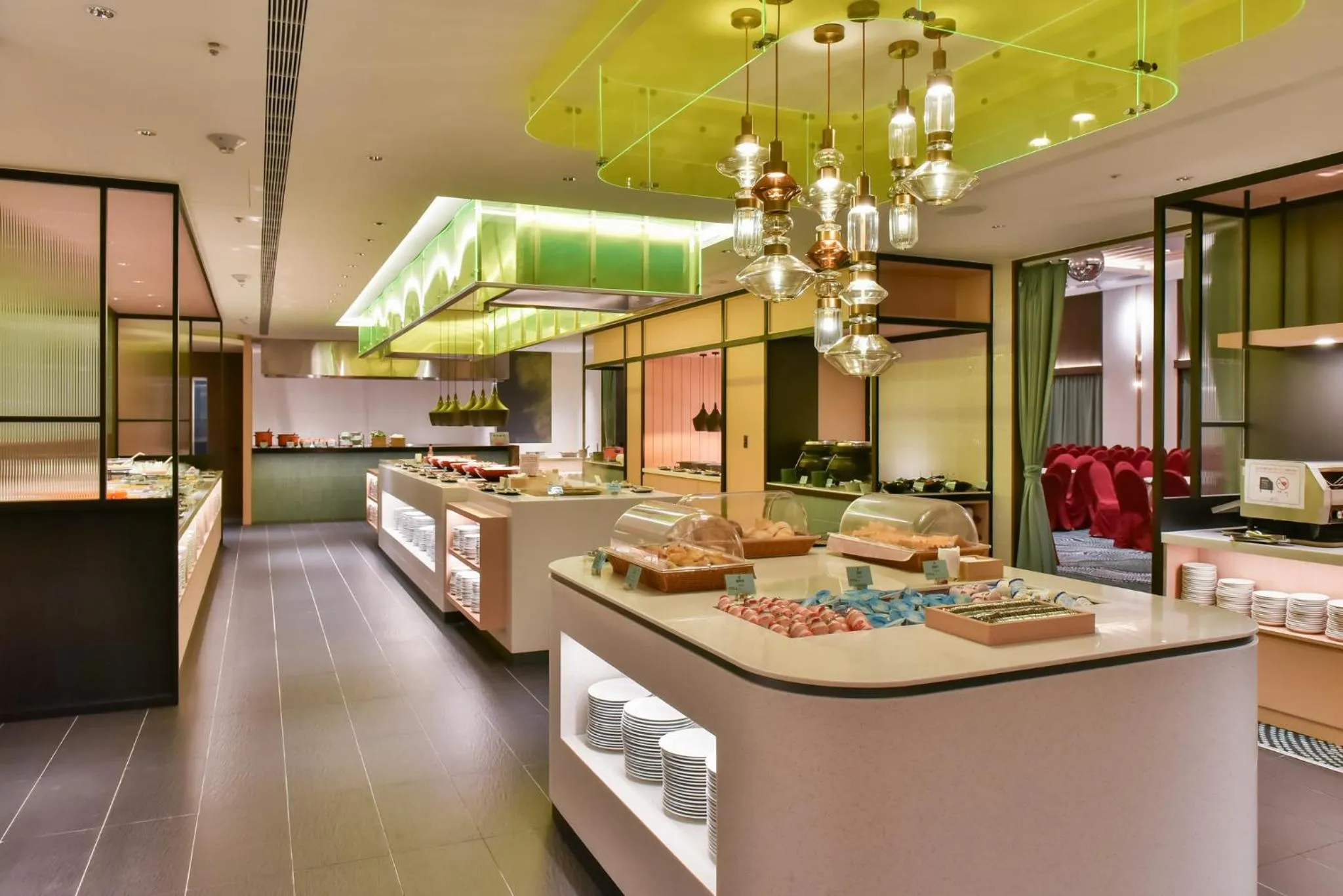 Breakfast in Holiday Inn Taoyuan Airport by IHG