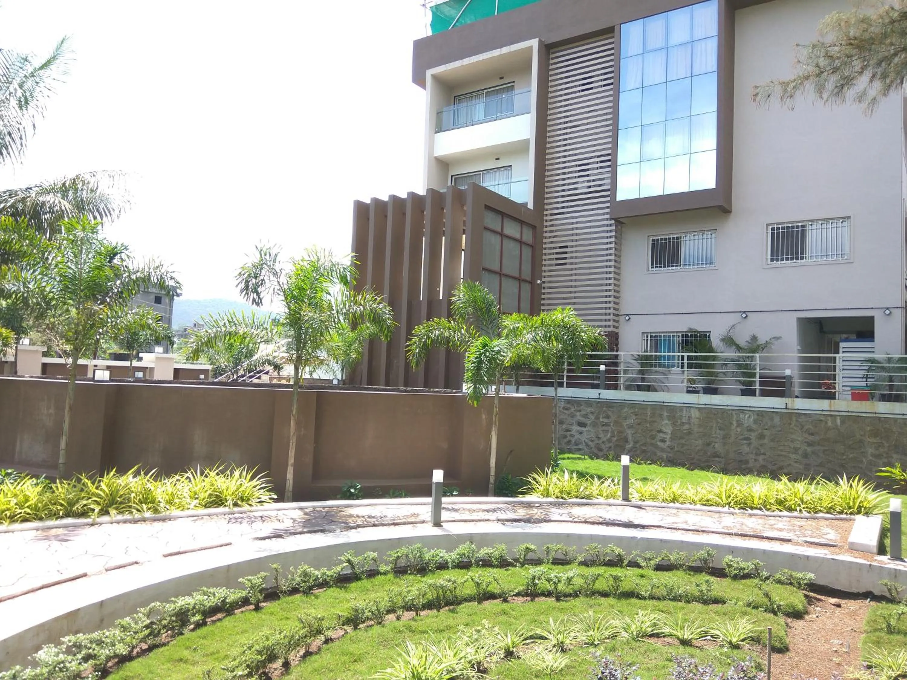 Garden in Manasi Pride