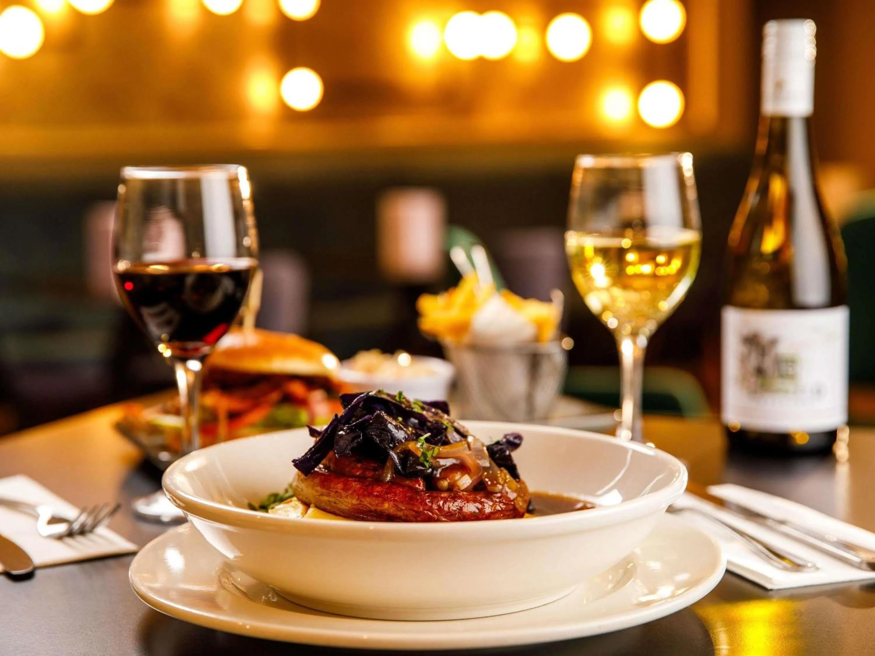 Restaurant/places to eat in Mercure Birmingham West Hotel