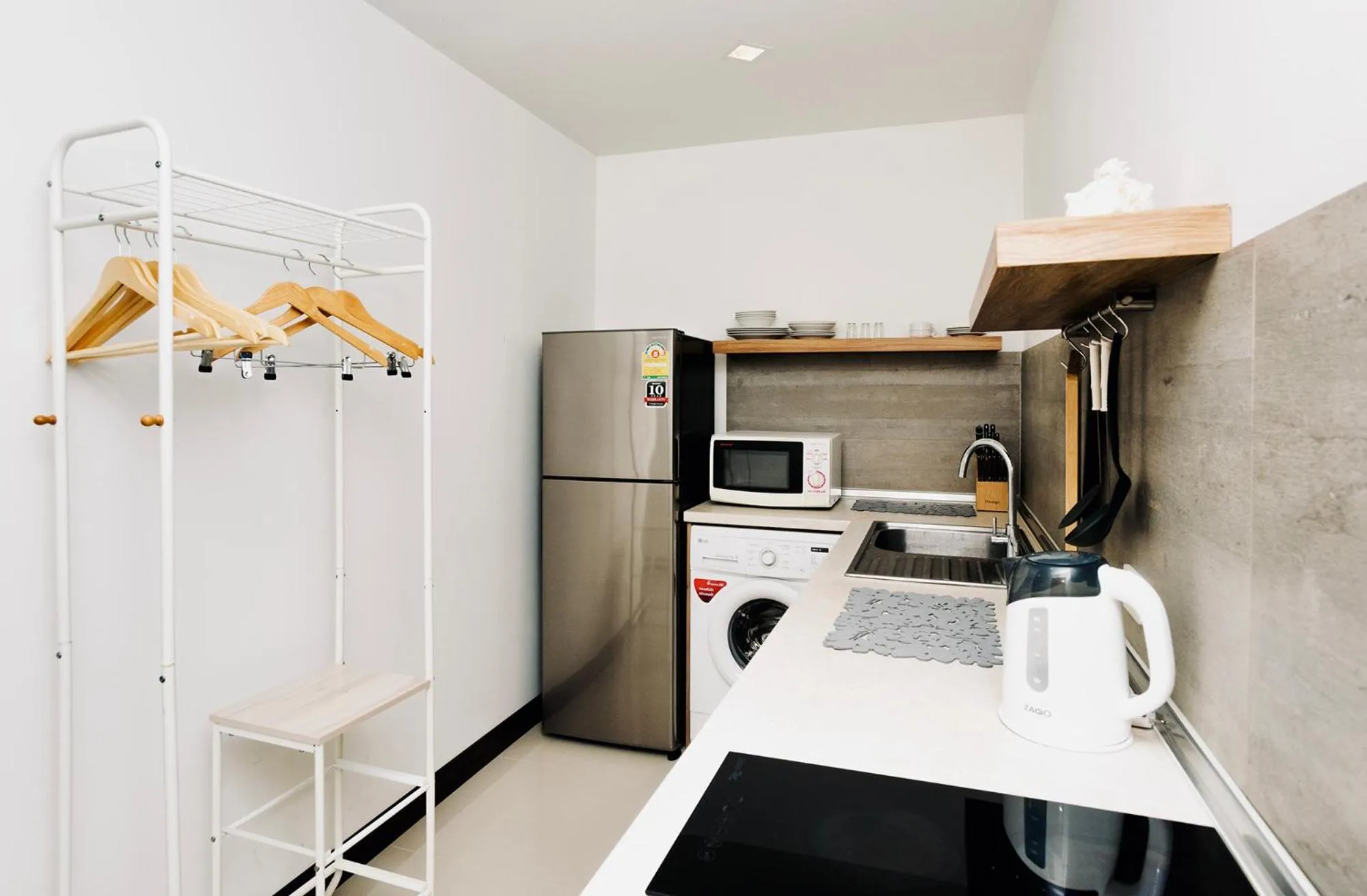 minibar in Beach 7 Condo