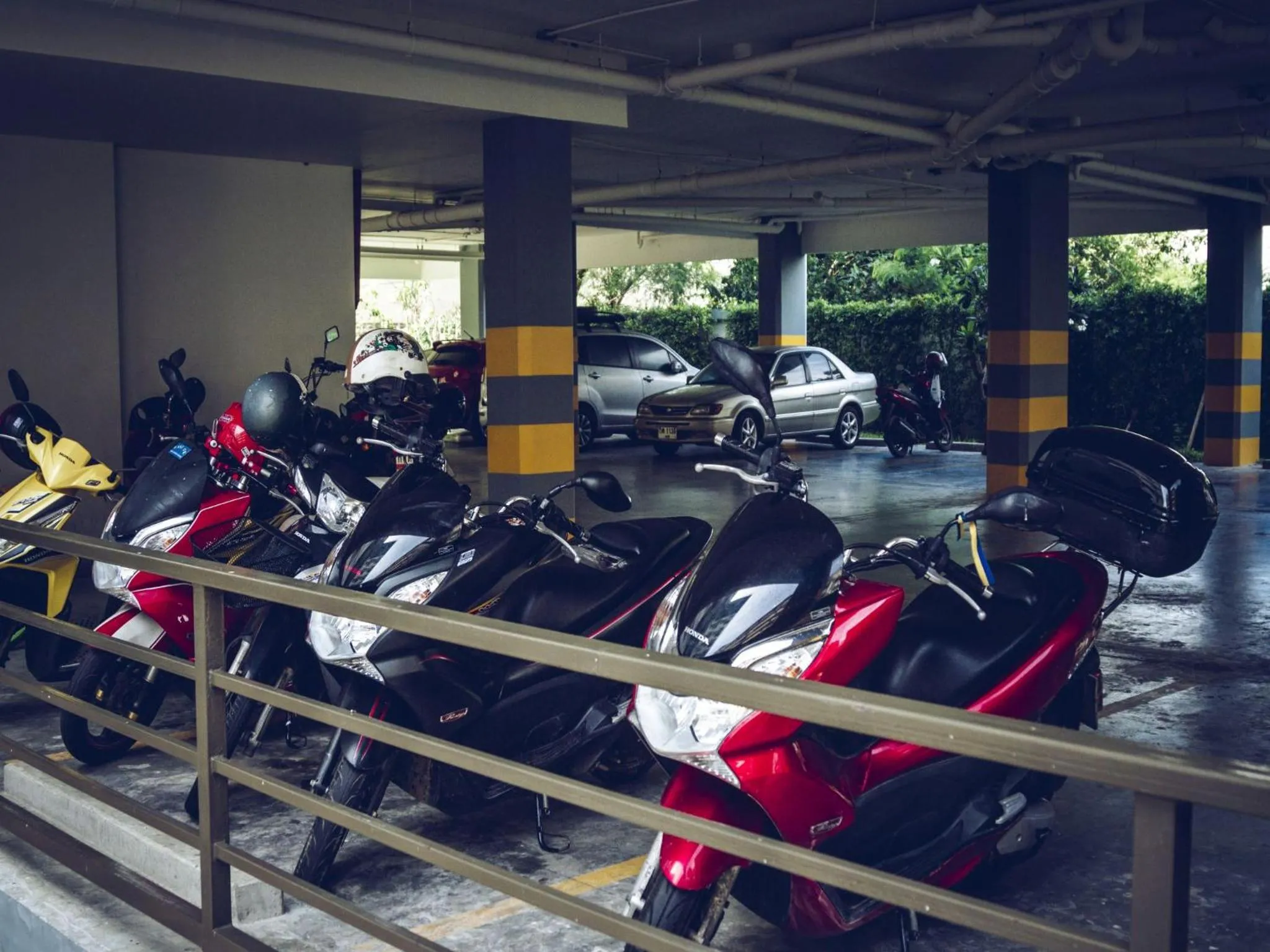 Area and facilities in Beach 7 Condo