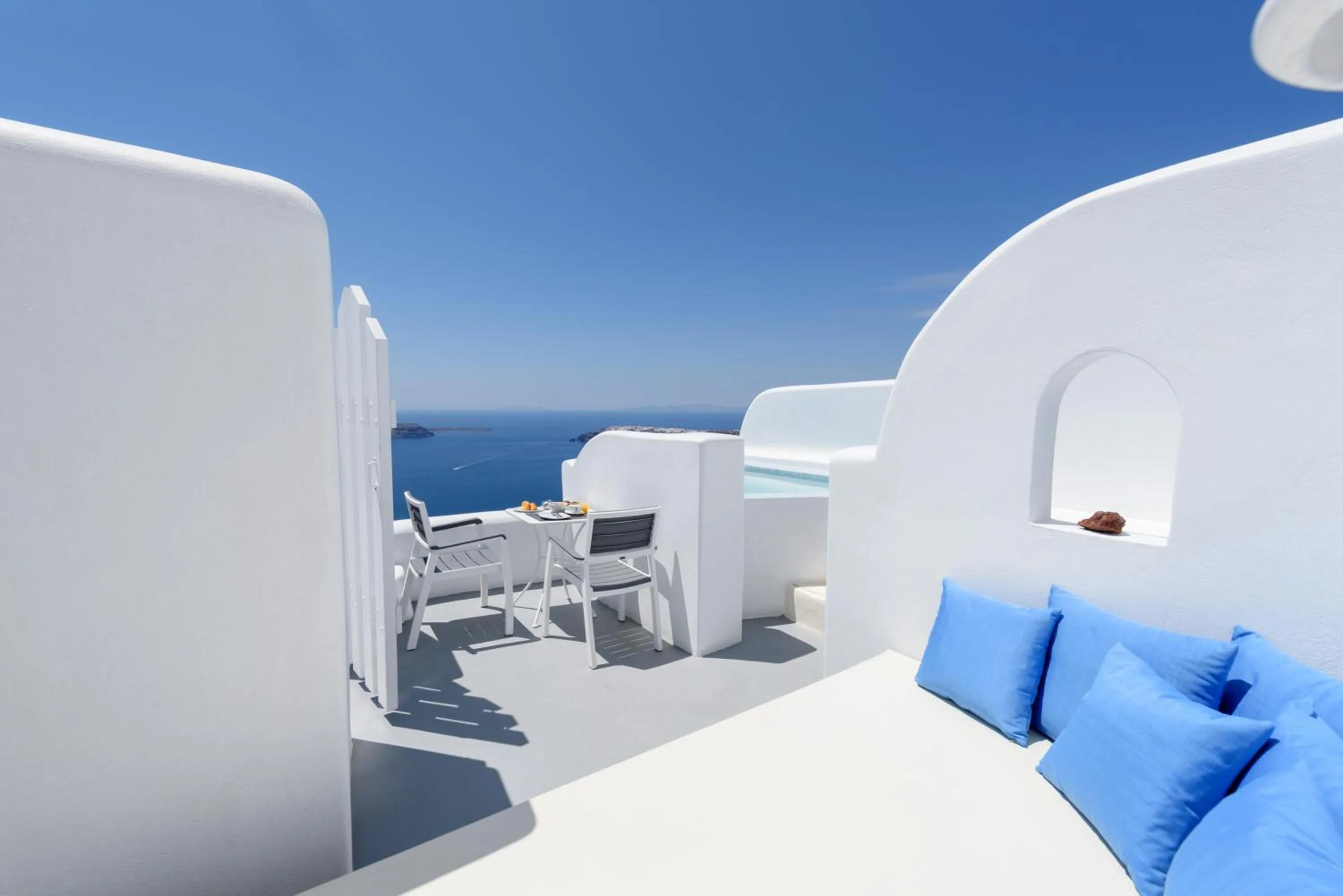 Day in Abyssanto Suites and Spa