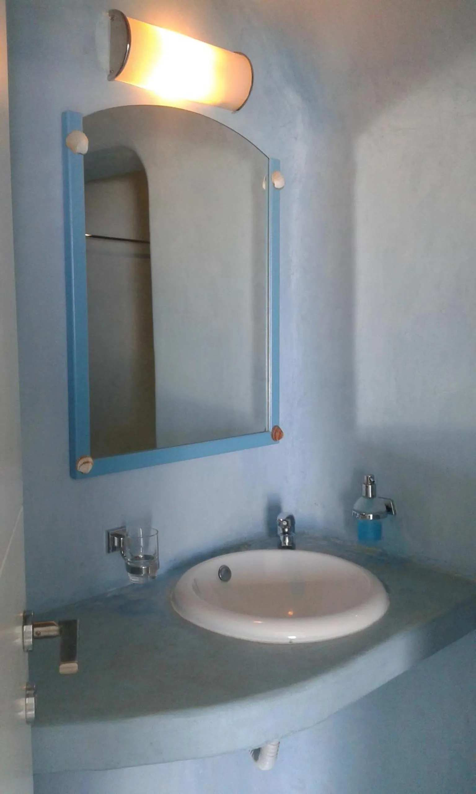 Bathroom in Abyssanto Suites and Spa