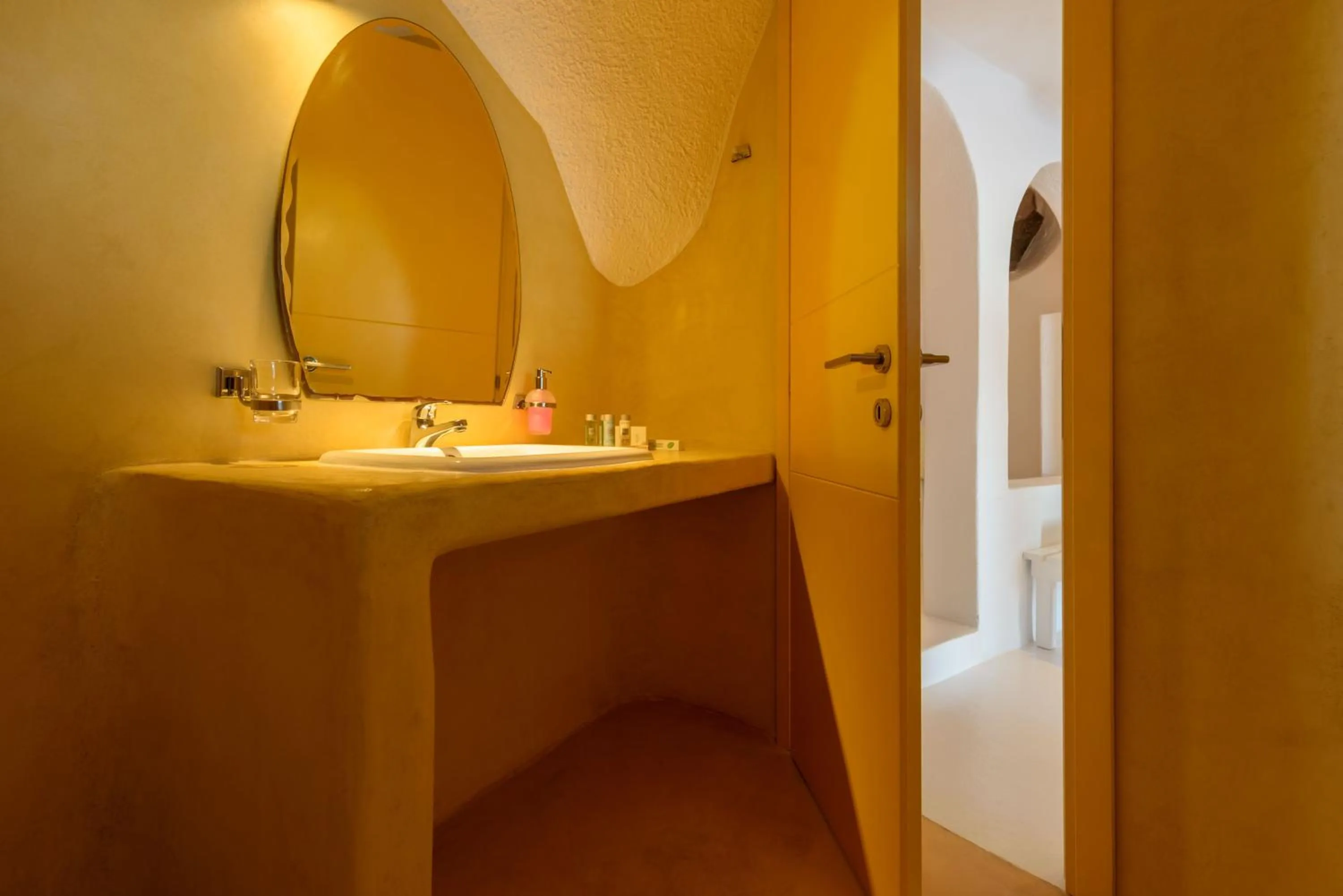 Bathroom in Abyssanto Suites and Spa