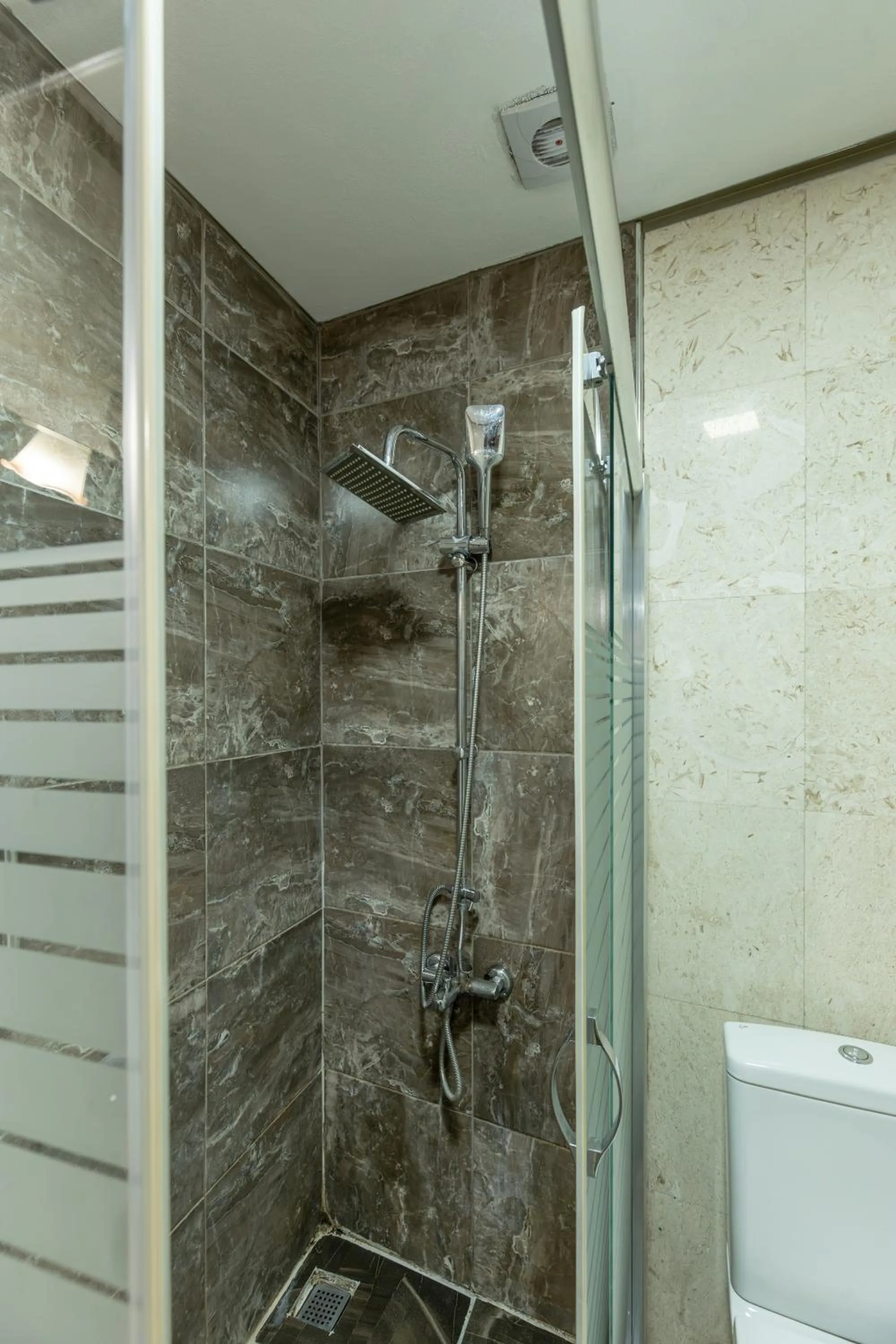 Shower in Bursa Grand Family HOTEL