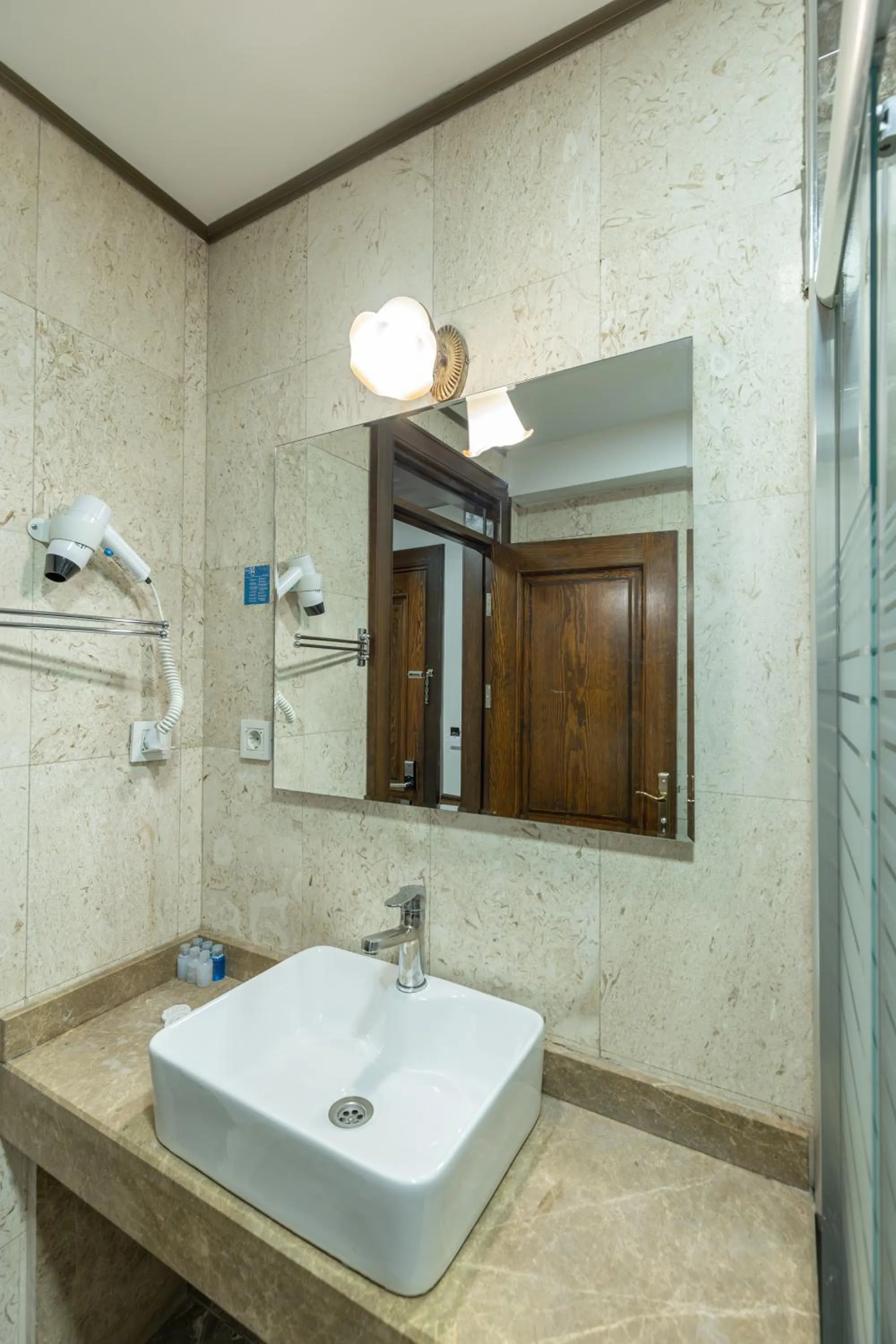 Shower in Bursa Grand Family HOTEL