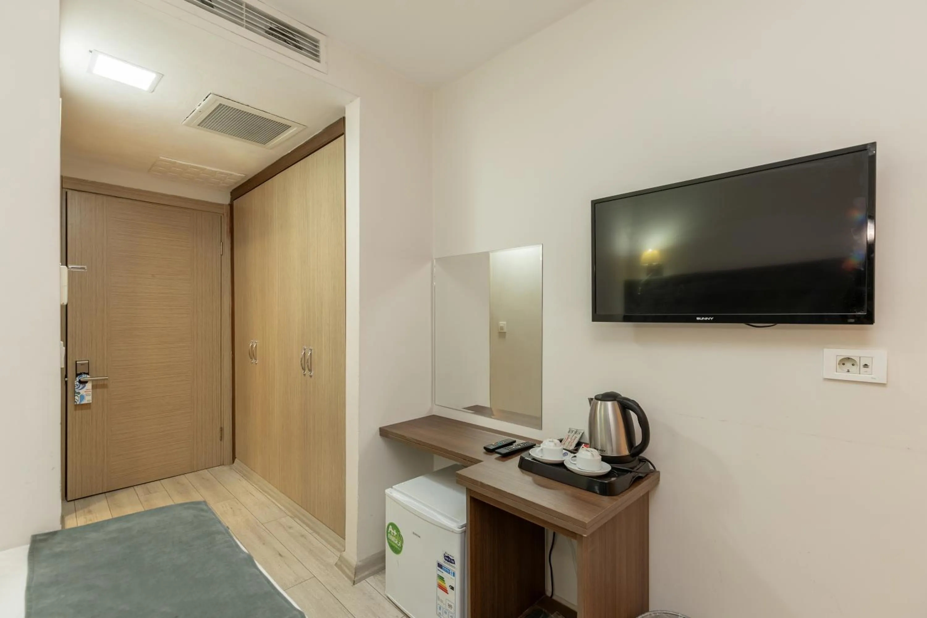 TV and multimedia in Bursa Grand Family HOTEL