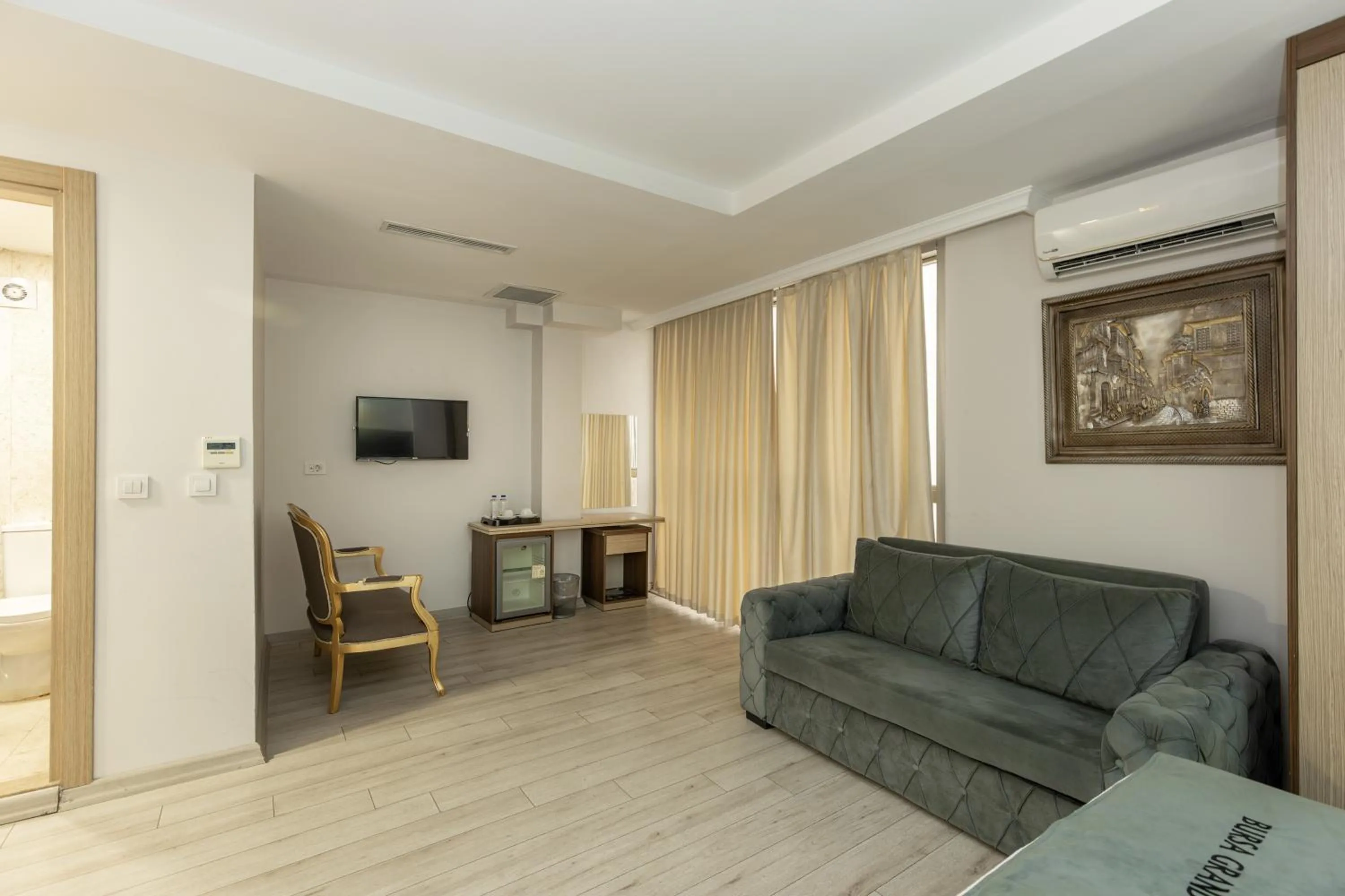 Living room in Bursa Grand Family HOTEL
