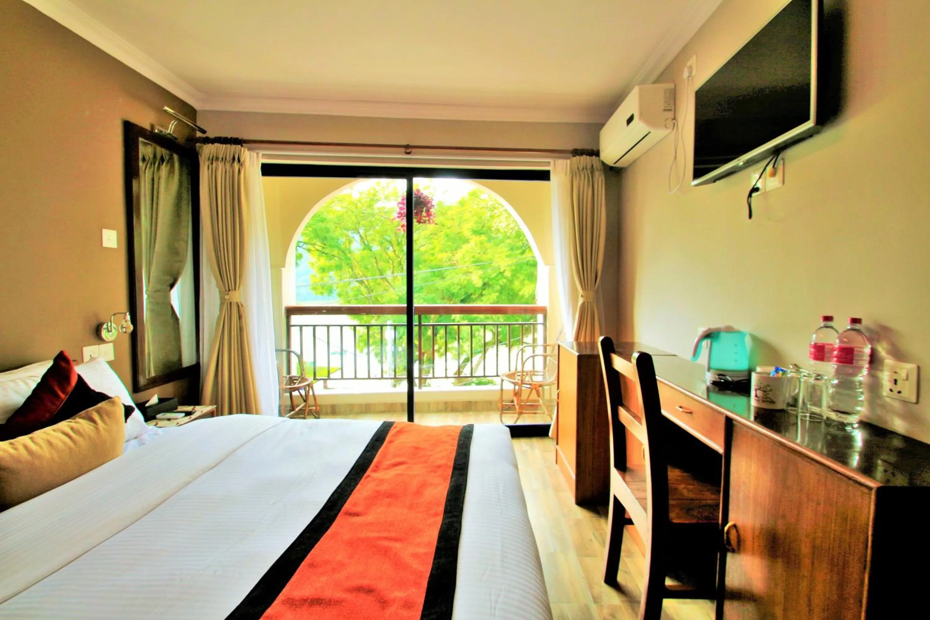 Photo of the whole room, Bed in Hotel Raniban Arcade