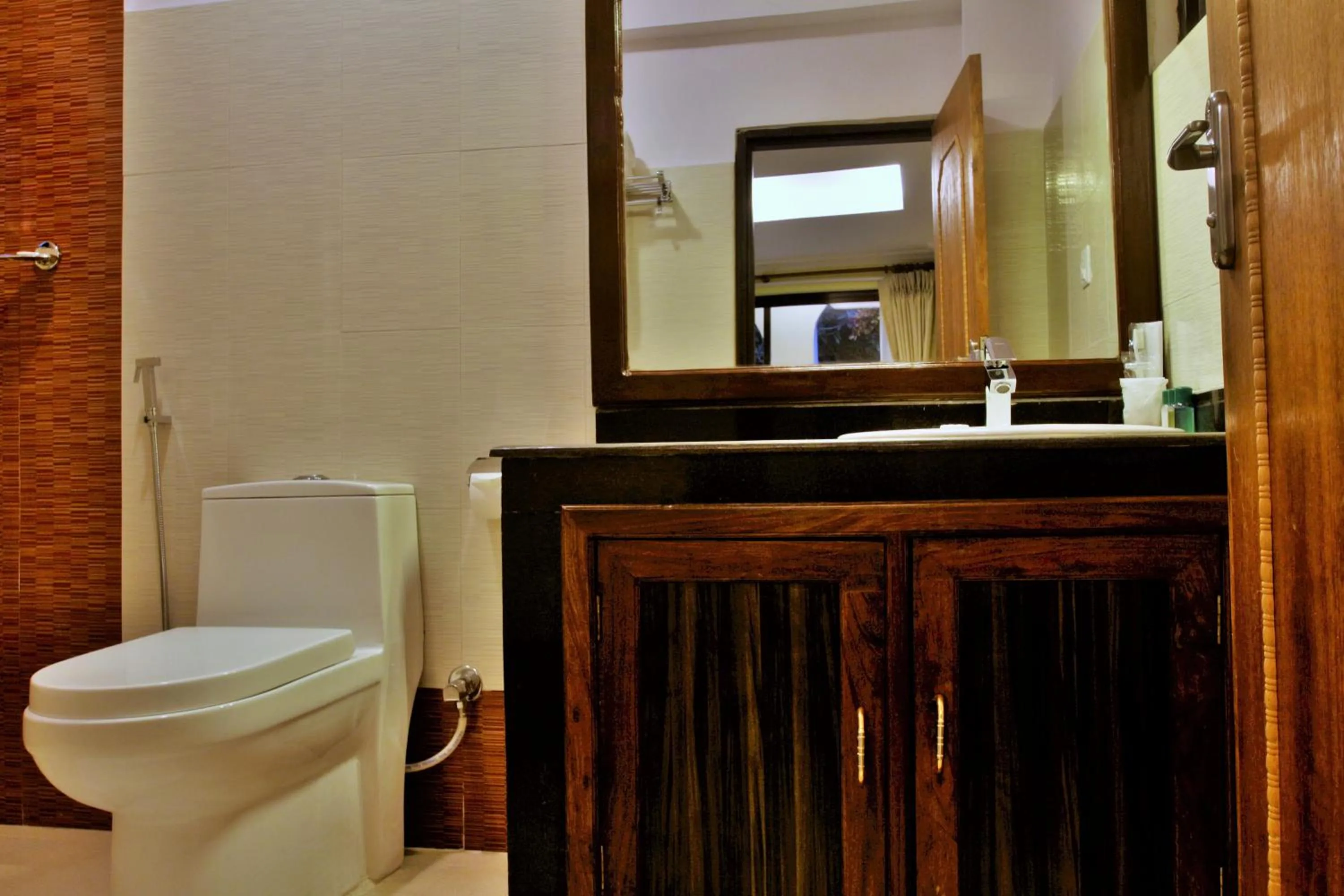 Bathroom in Hotel Raniban Arcade