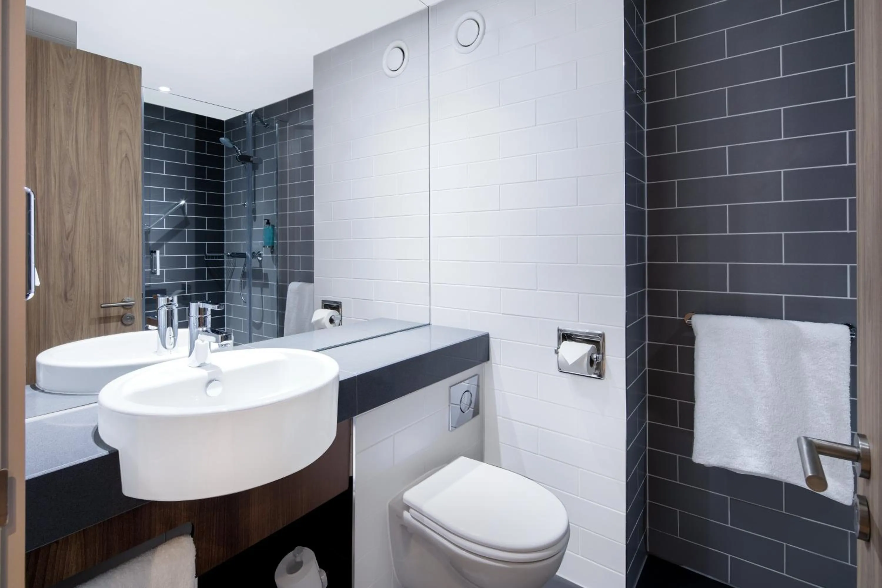 Bathroom in Holiday Inn Express - Birmingham - City Centre by IHG