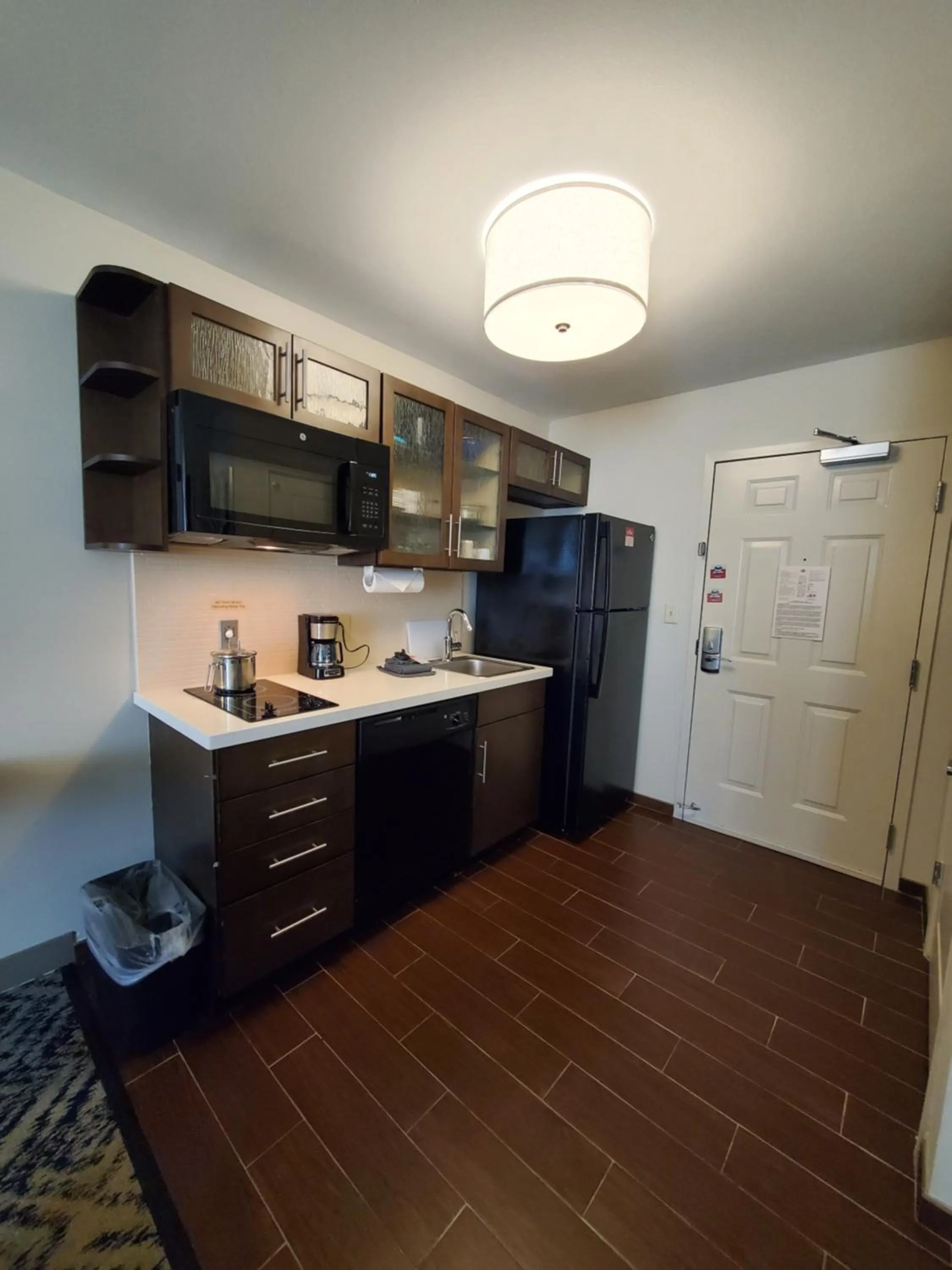 Kitchen or kitchenette in Candlewood Suites - Lake Charles South by IHG