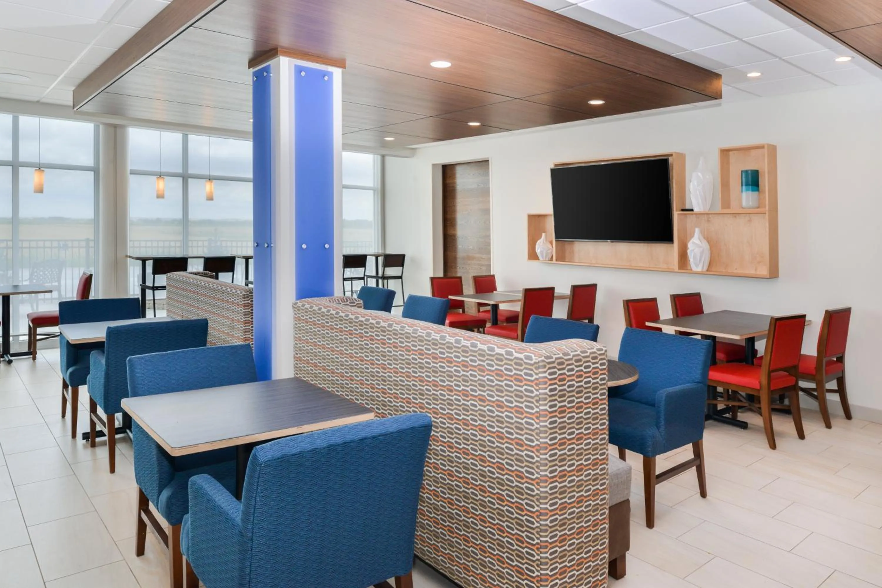 Breakfast in Holiday Inn Express & Suites - Ogallala by IHG