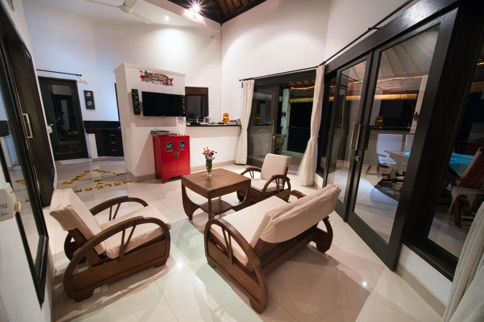 Sing Sing Resort Lovina