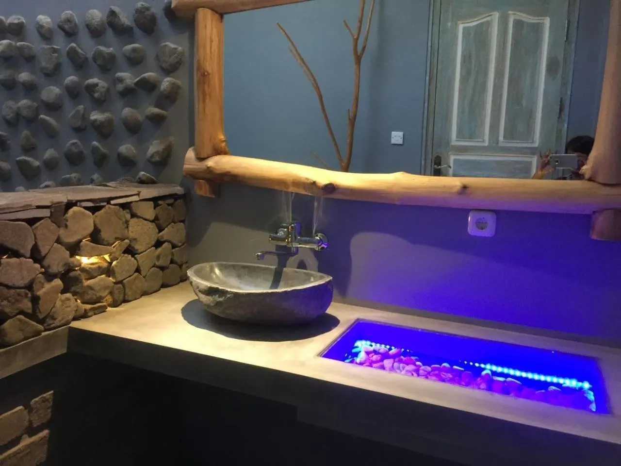 Sing Sing Resort Lovina