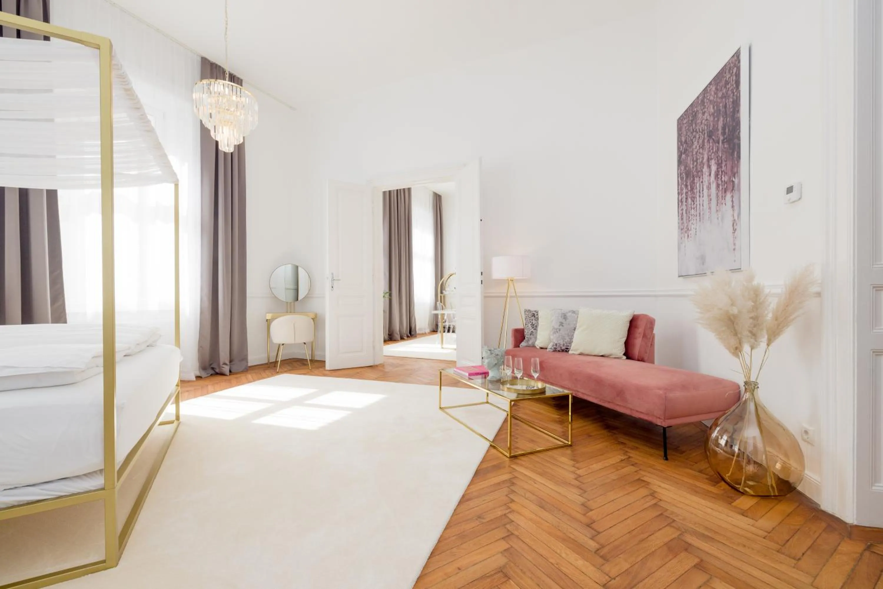 Bed in RAFAEL KAISER - Premium Apartments City Centre - Contactless Check-In