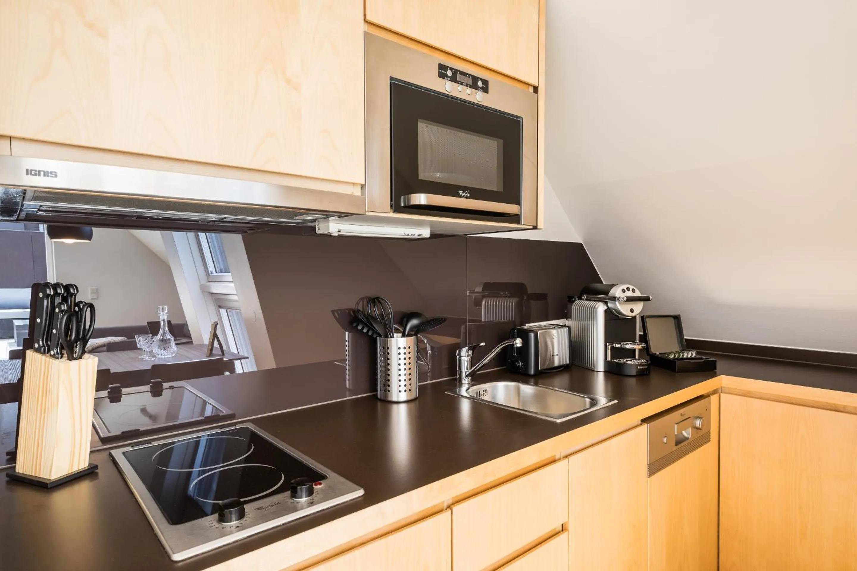 Kitchen or kitchenette in RAFAEL KAISER - Premium Apartments City Centre - Contactless Check-In