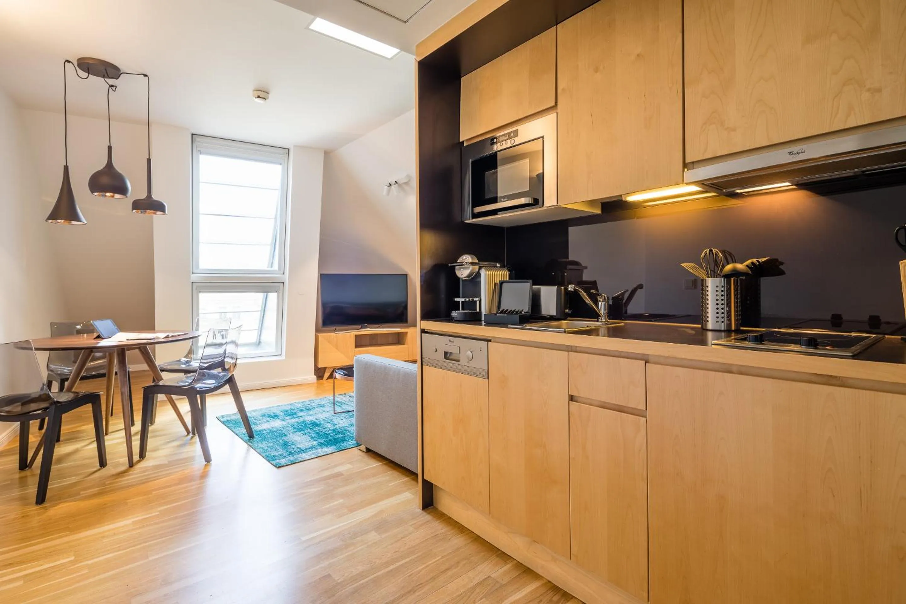 Kitchen or kitchenette in RAFAEL KAISER - Premium Apartments City Centre - Contactless Check-In