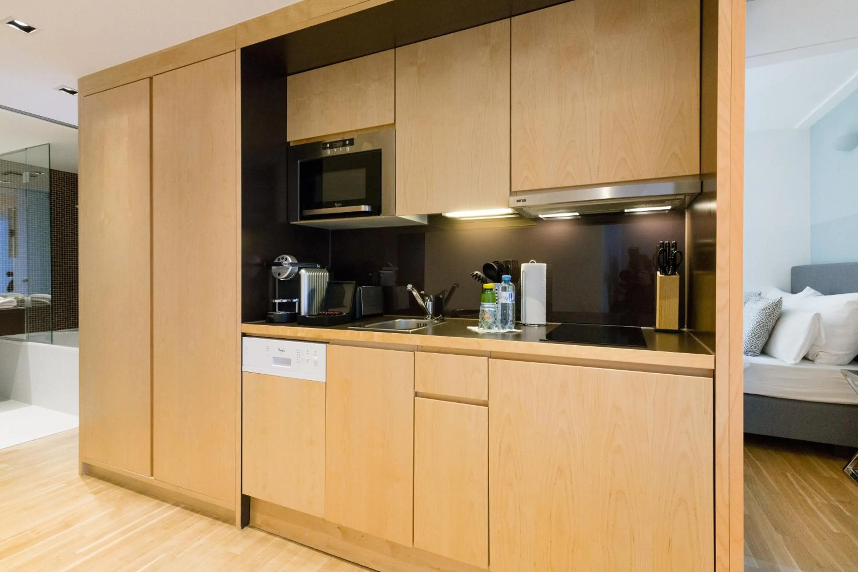 Coffee/tea facilities in RAFAEL KAISER - Premium Apartments City Centre - Contactless Check-In