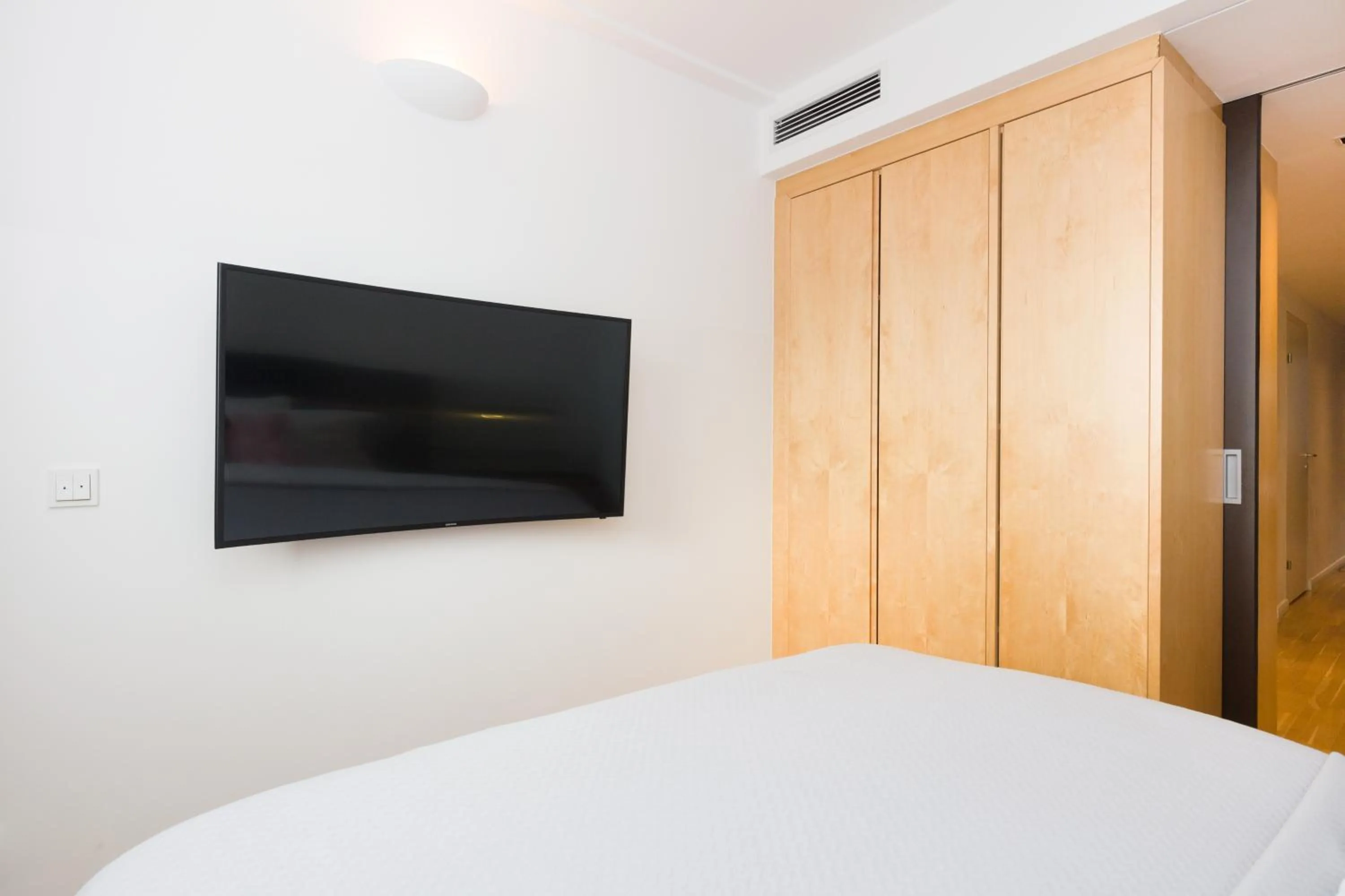 Bed in RAFAEL KAISER - Premium Apartments City Centre - Contactless Check-In