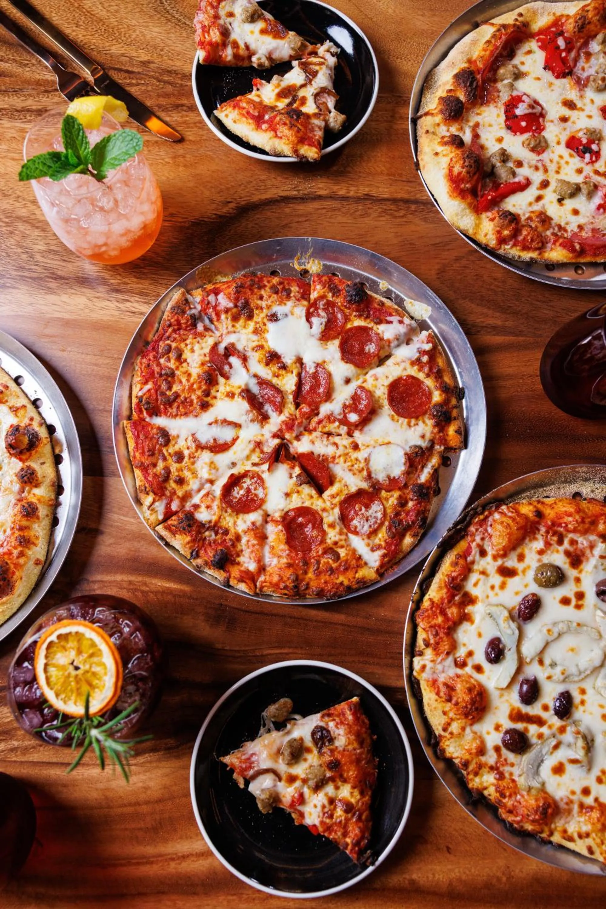 Restaurant/places to eat in Bally's Baton Rouge Hotel