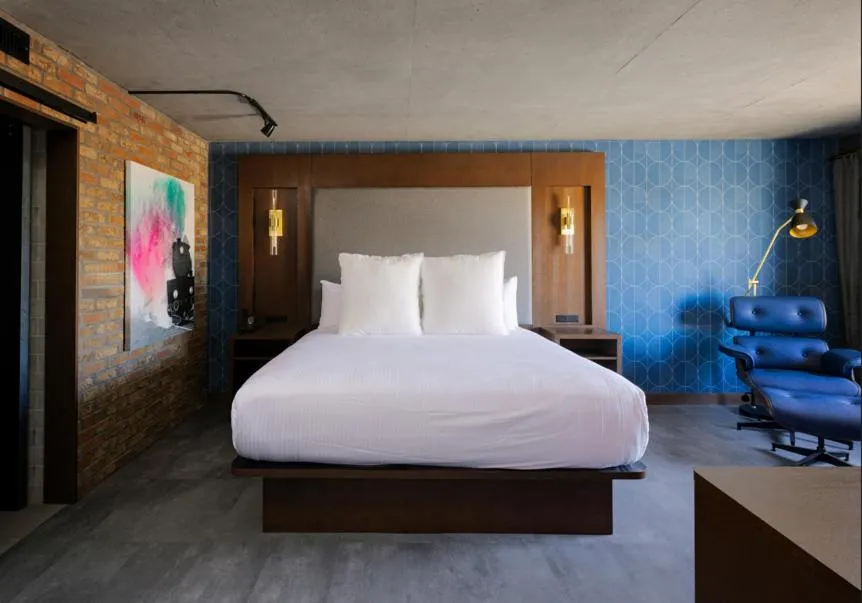 Bed in Bally's Baton Rouge Hotel