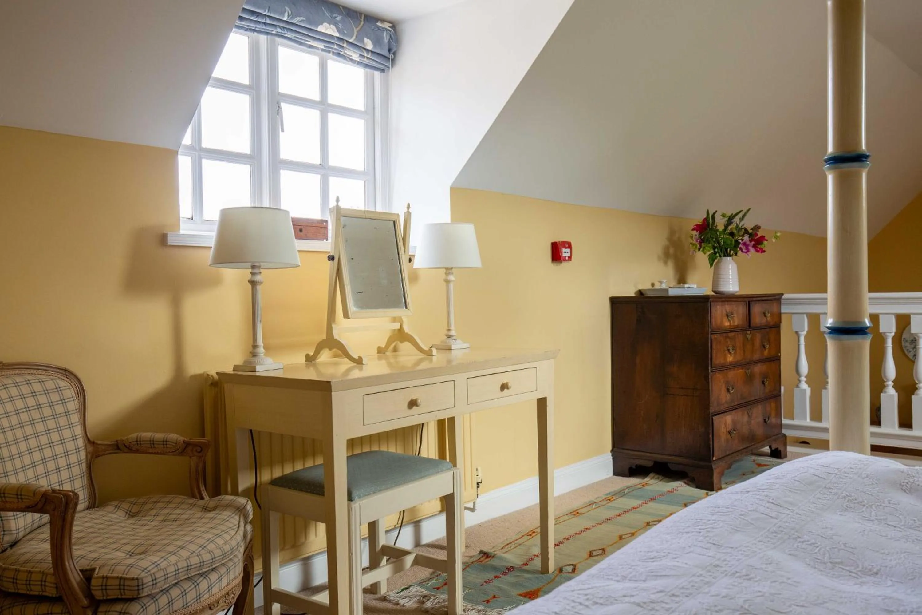 Bedroom, Bed in Saratoga Cottage