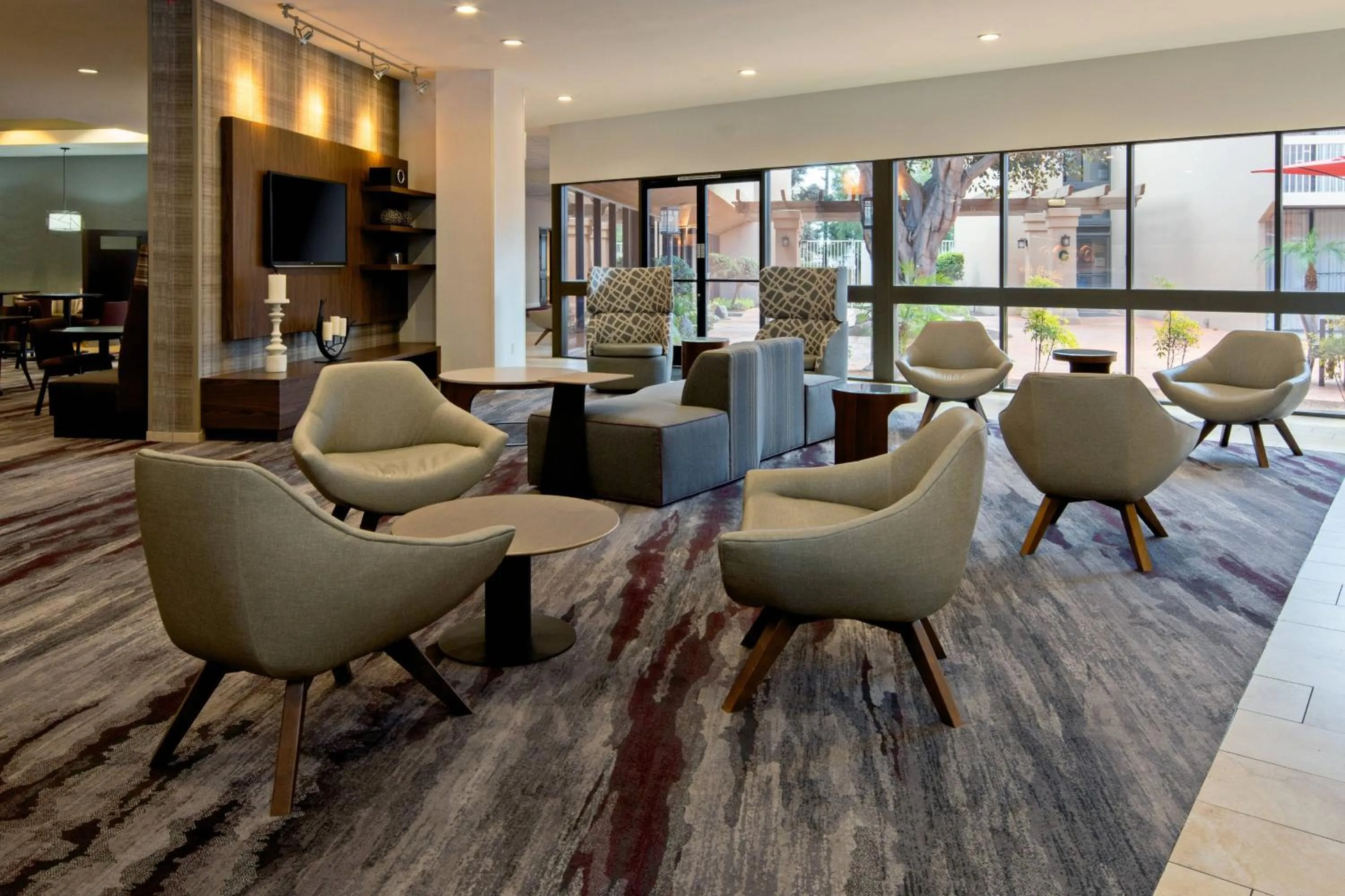 Lobby or reception in Courtyard by Marriott Oxnard/Ventura