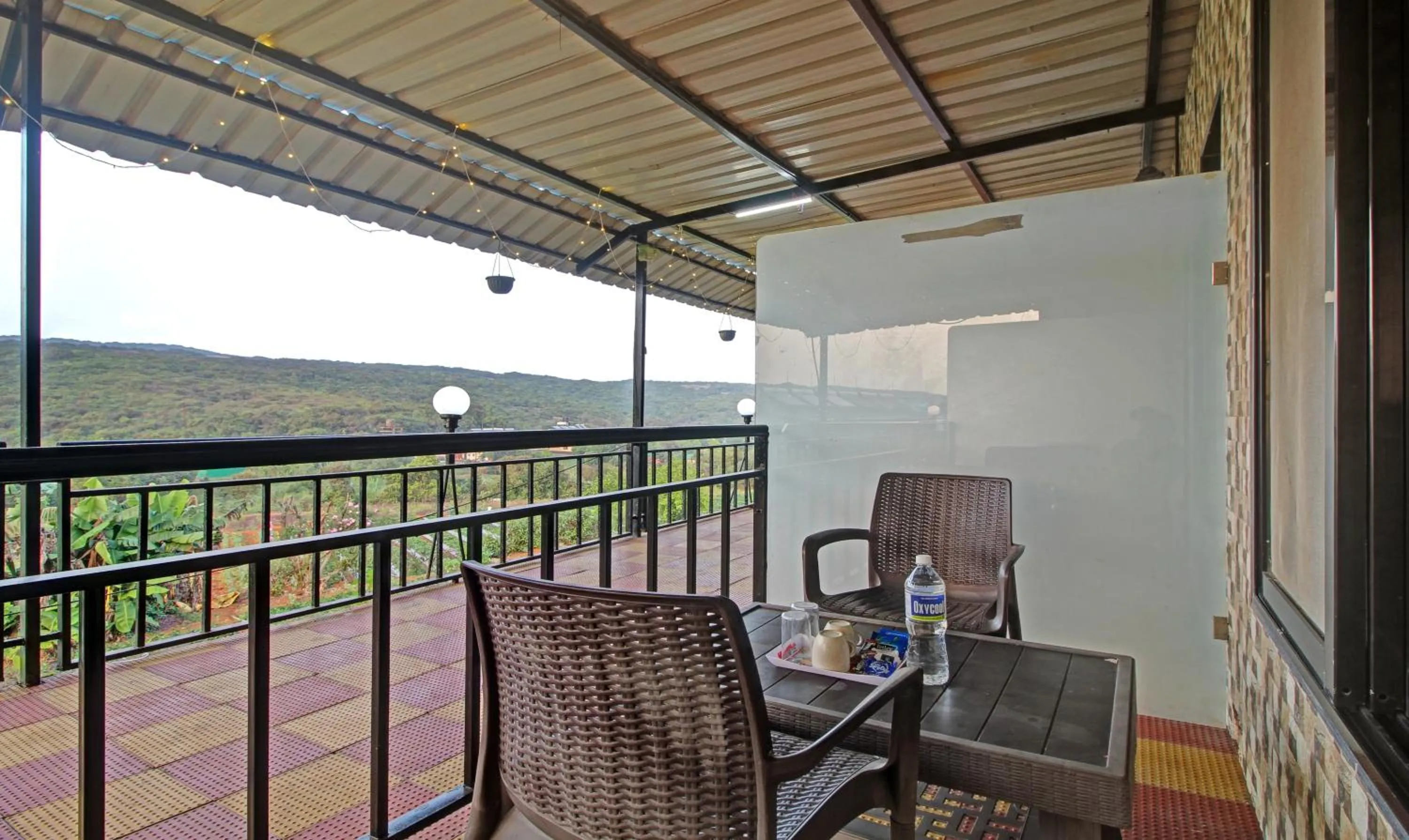 Seating area in Treebo Berry Hill Venna Lake, 3 Km From City Center