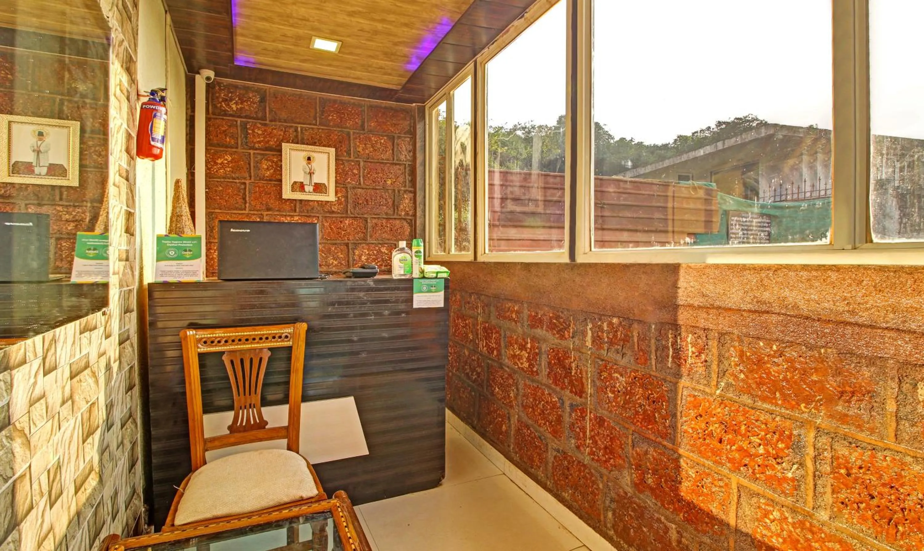 Lobby or reception in Treebo Berry Hill Venna Lake, 3 Km From City Center