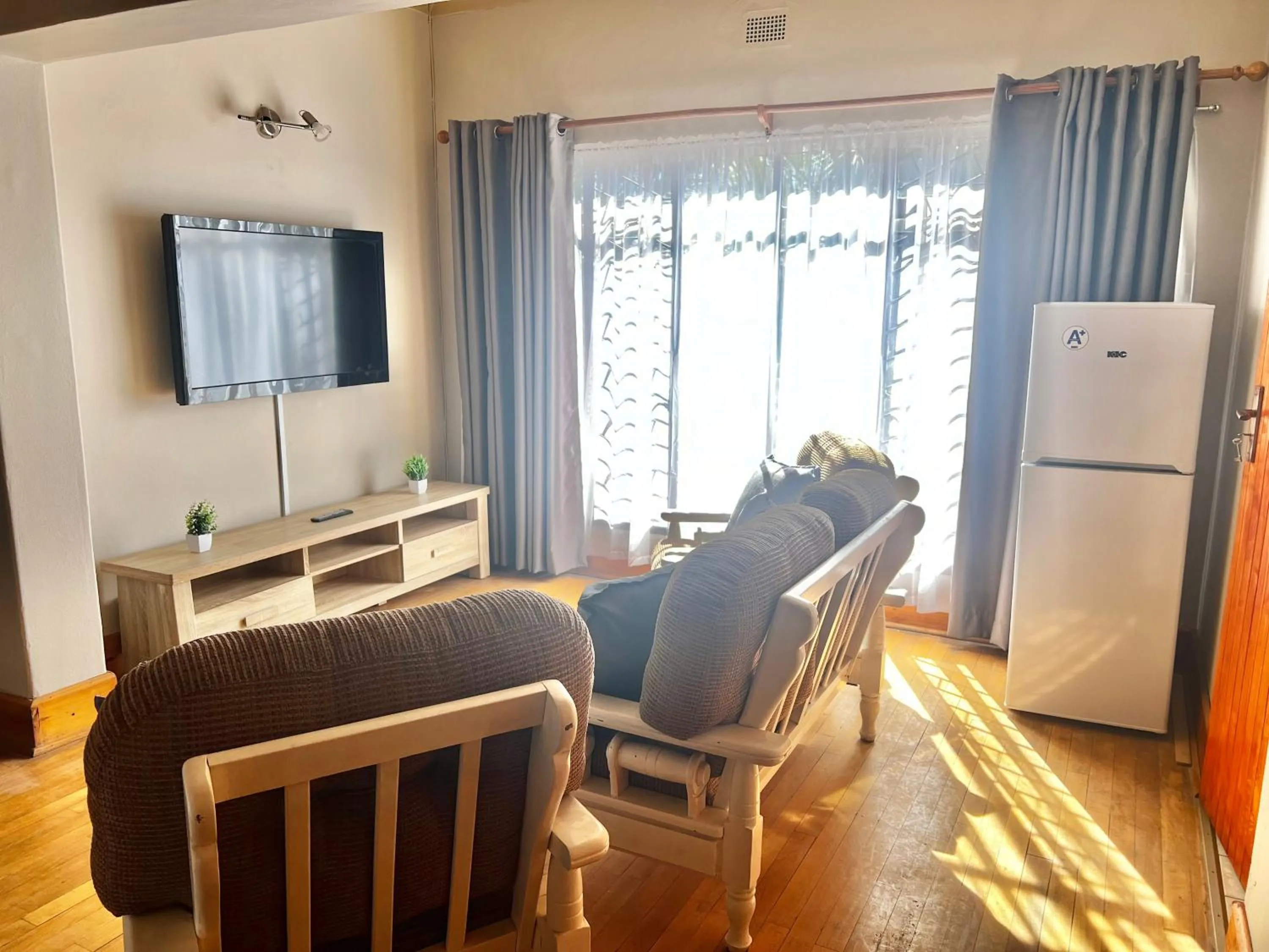 TV and multimedia in Nkwasi Lodge