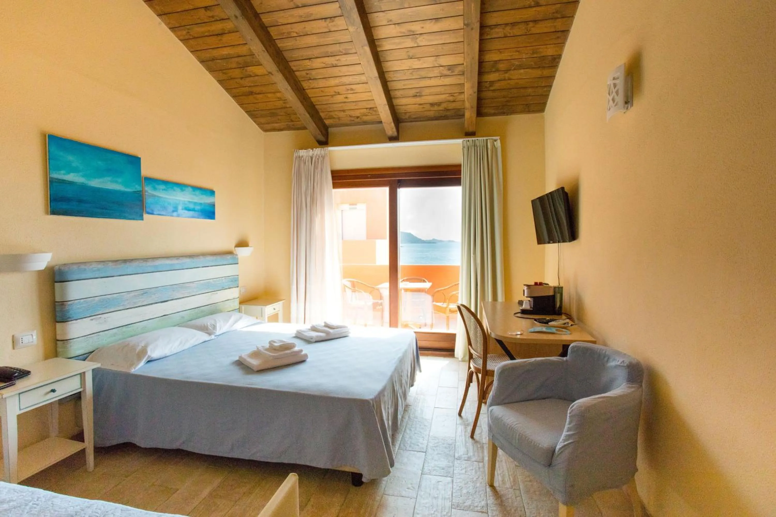 Bedroom, Bed in Hotel Costa Paradiso