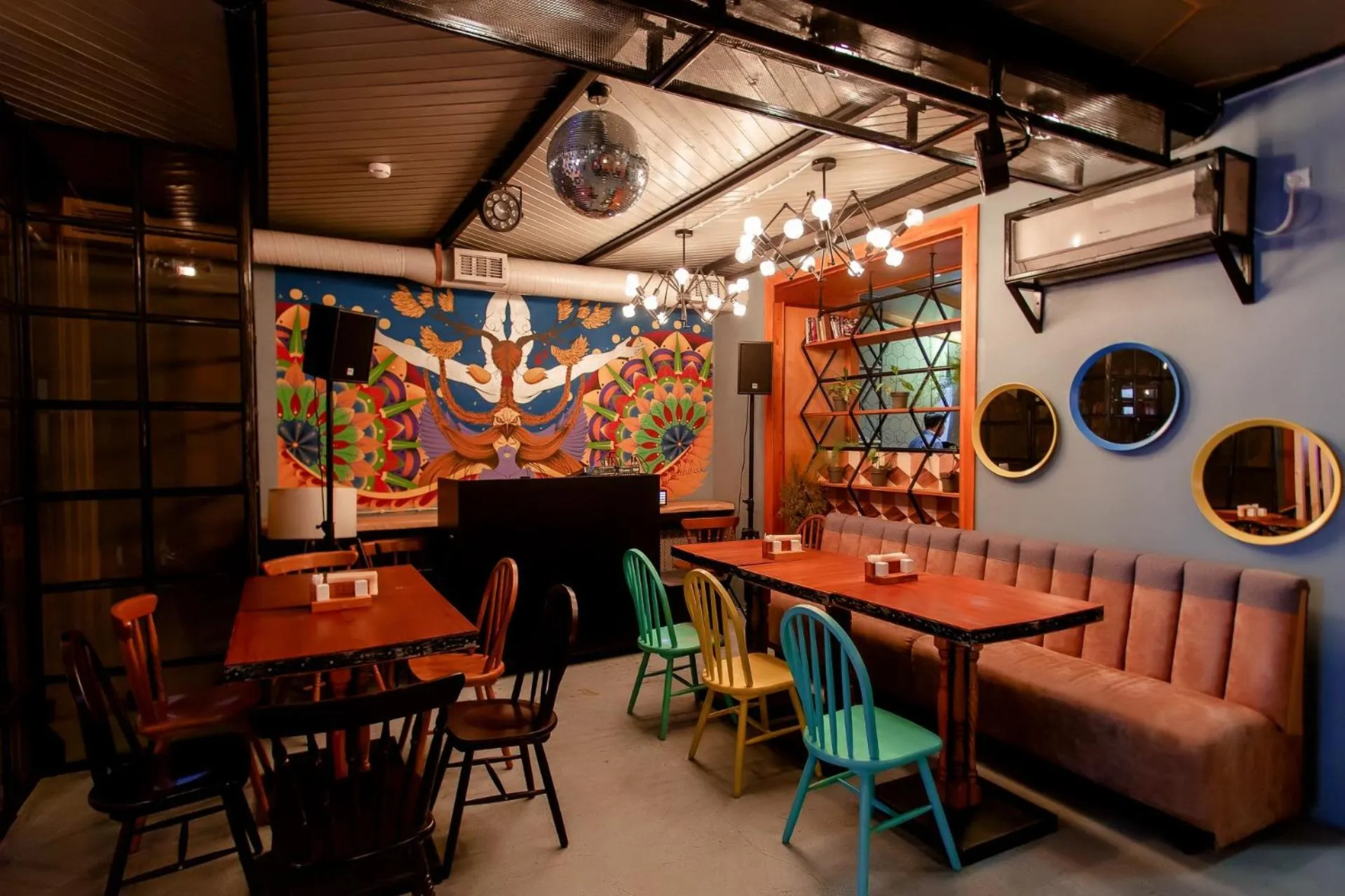 Restaurant/places to eat in Mildom Premium Hotel