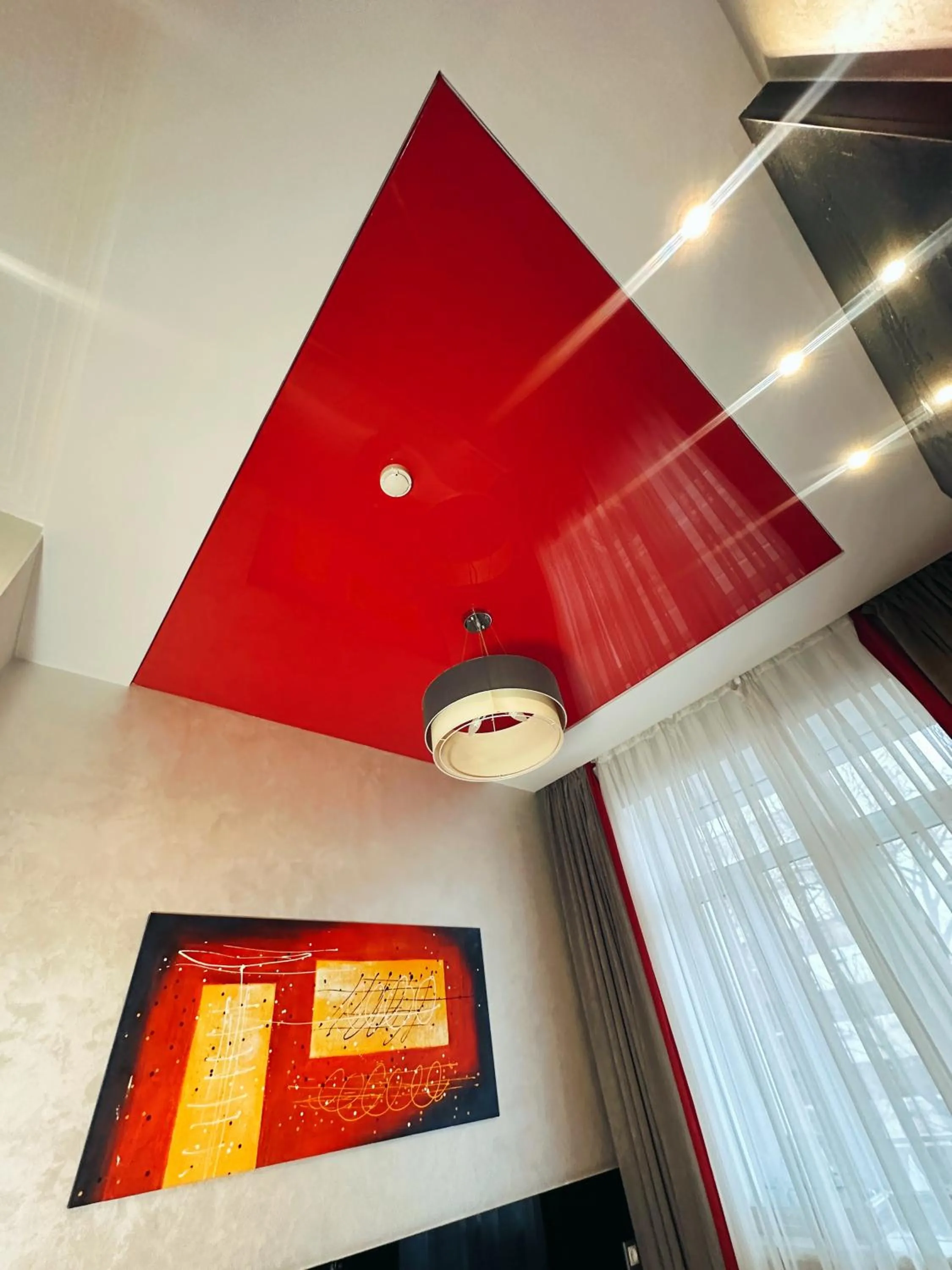 Mildom Premium Hotel