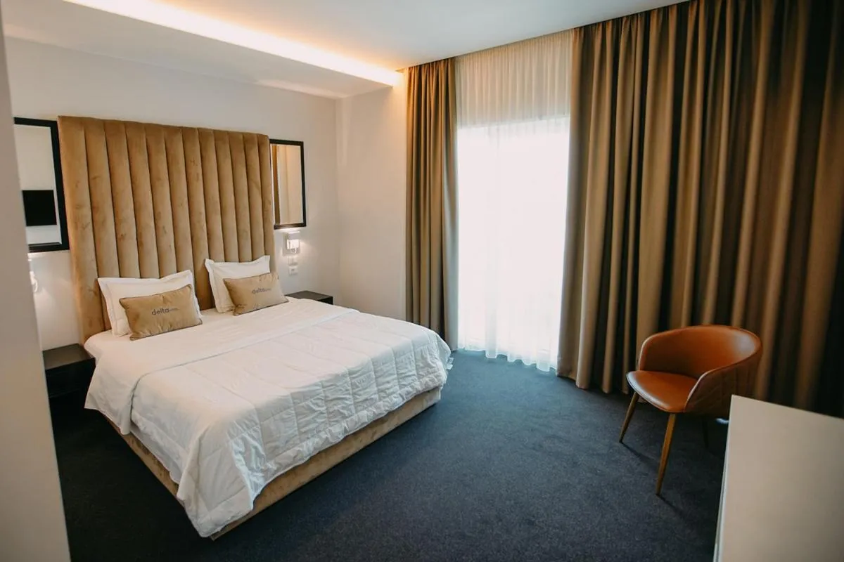 Standard Double Room in Hotel Delta Premium