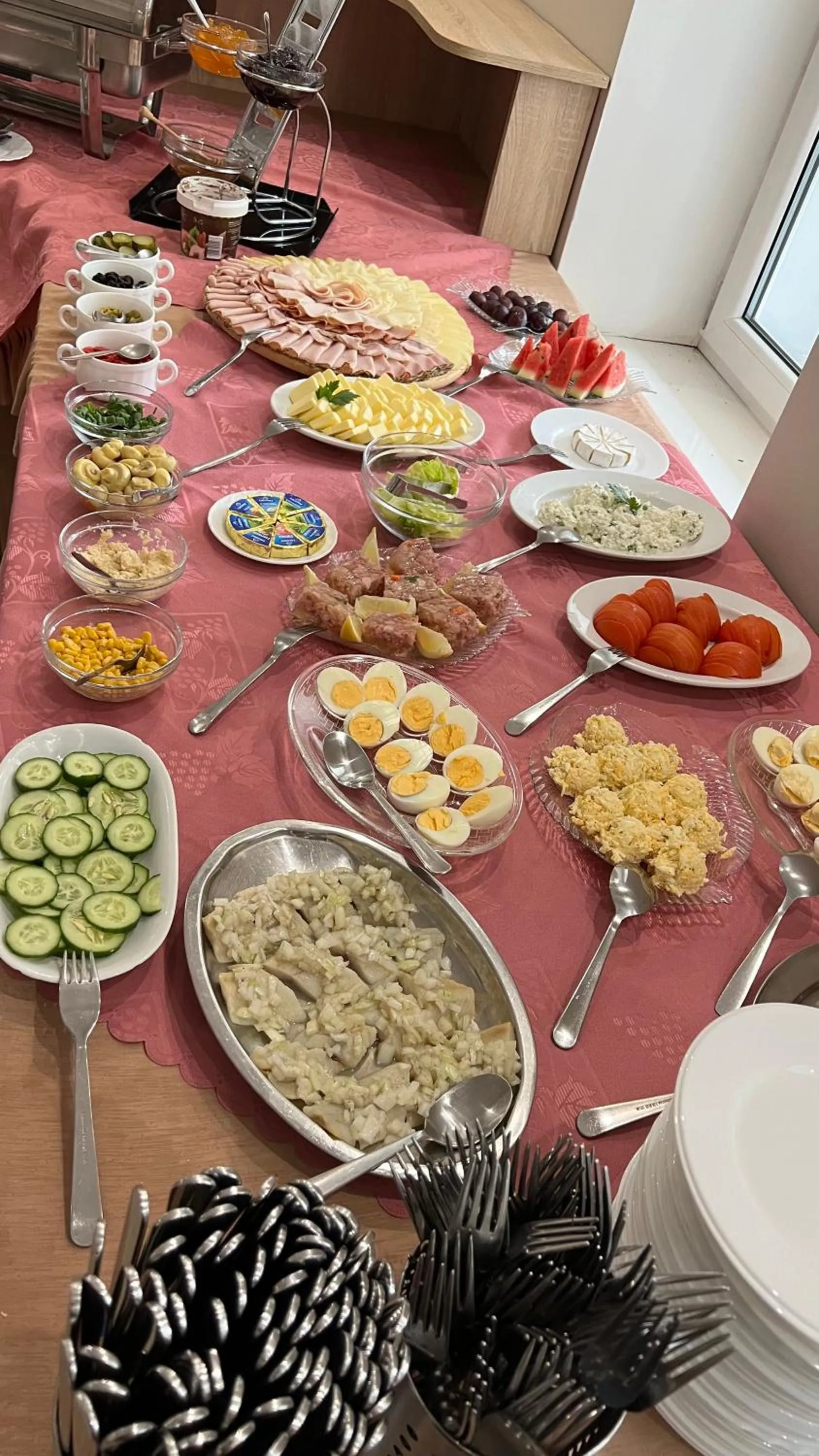 Breakfast in Admiral II