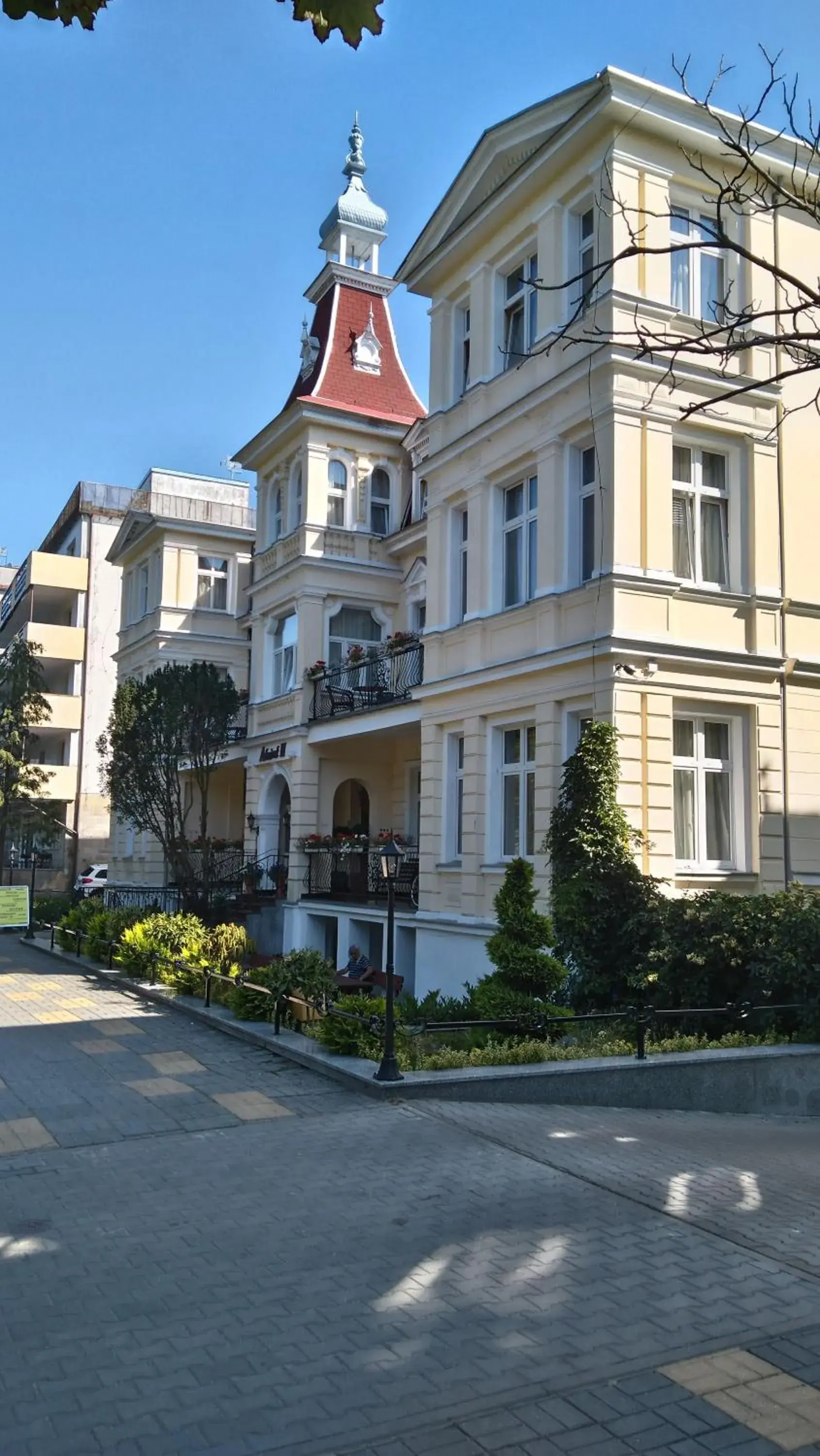 Property building in Admiral II Property building in Admiral II