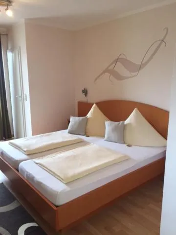 Decorative detail, Bed in Pension Wagner