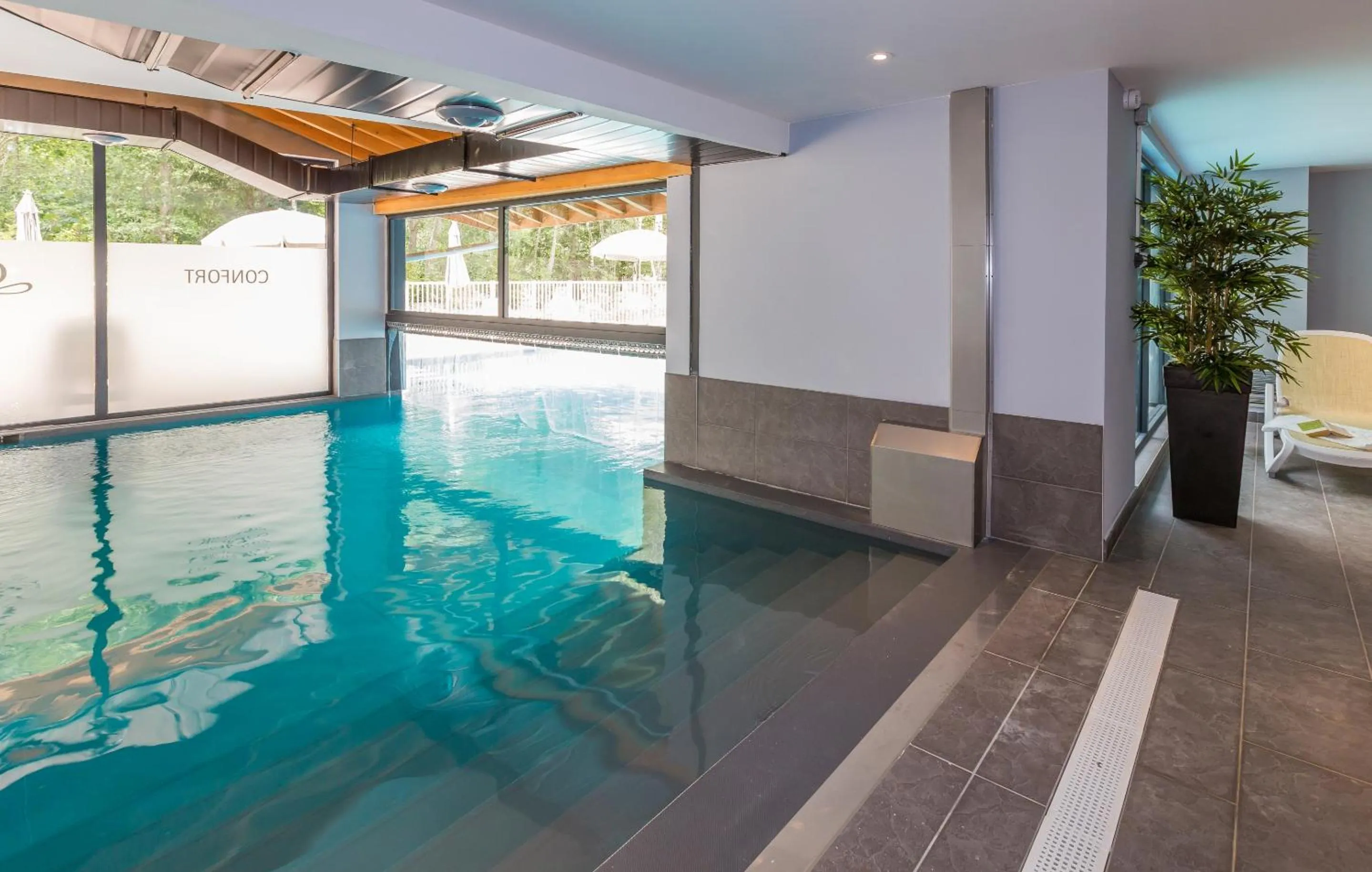 Swimming pool in Résidence Odalys Isatis