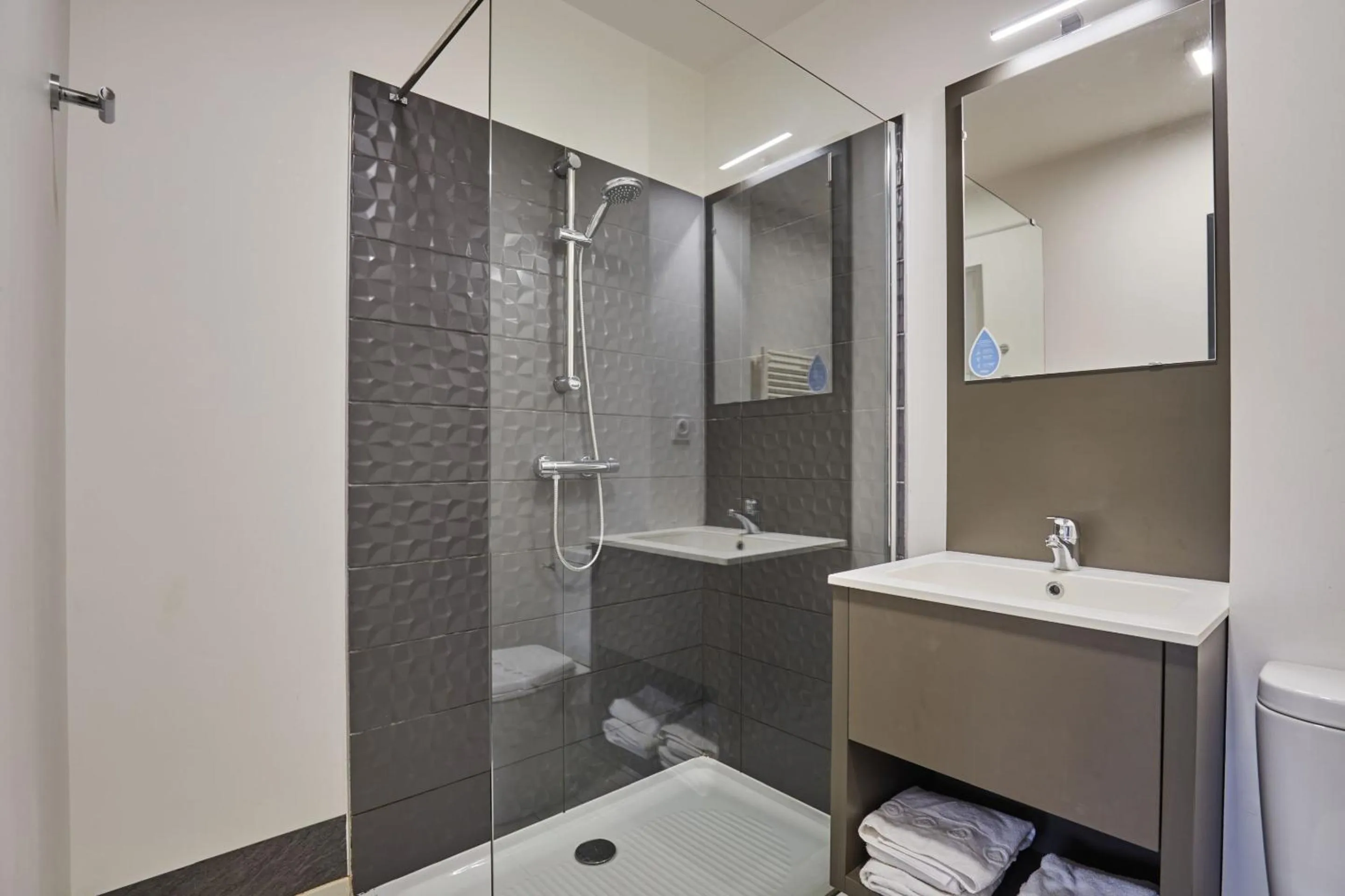 Shower in Résidence Odalys Isatis