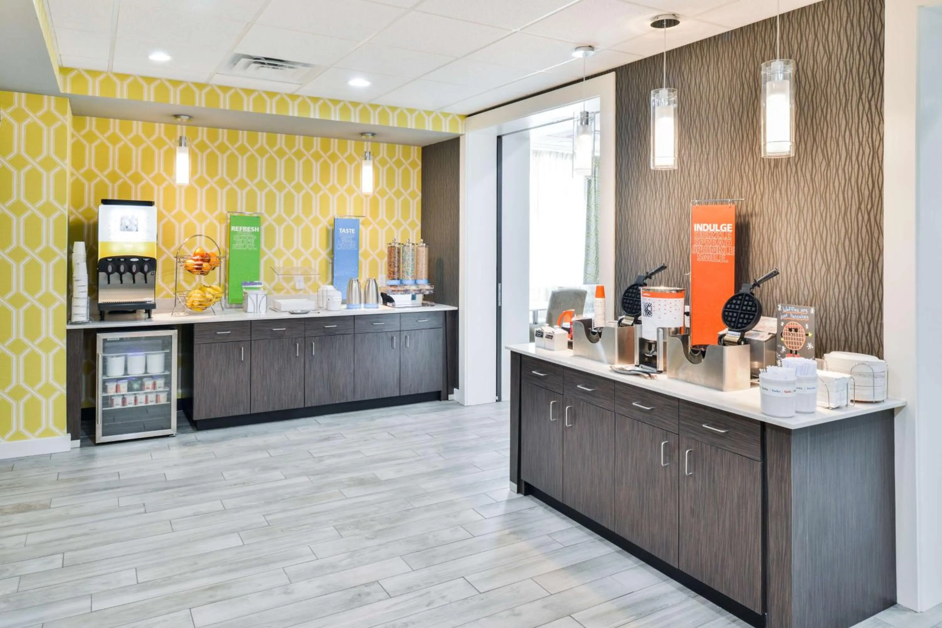 Restaurant/places to eat in Hampton Inn Emporia, KS